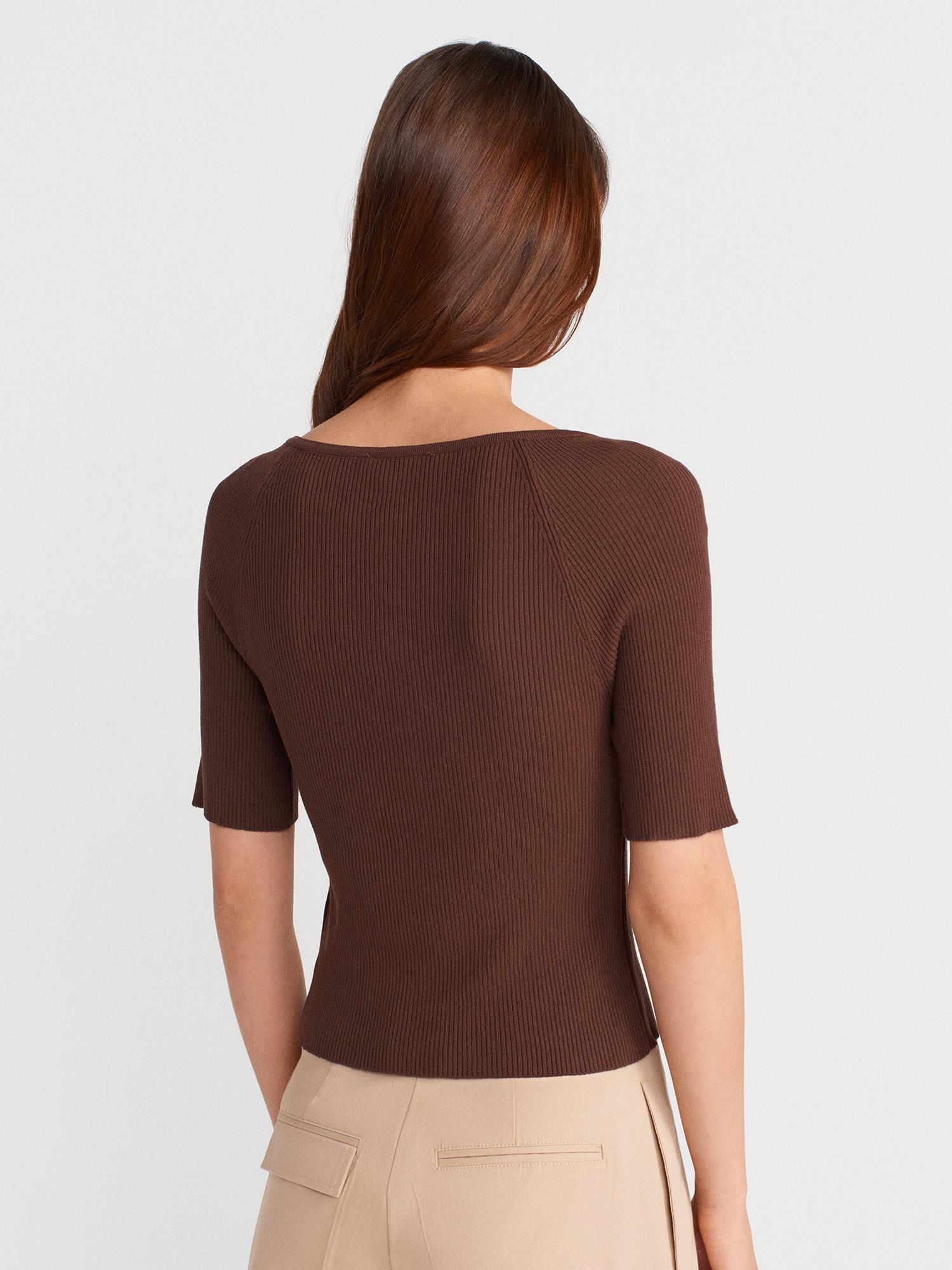 Wholesale Women's Brown Ribbed Buttoned Fine Knit Cardigan 0431W26-60970