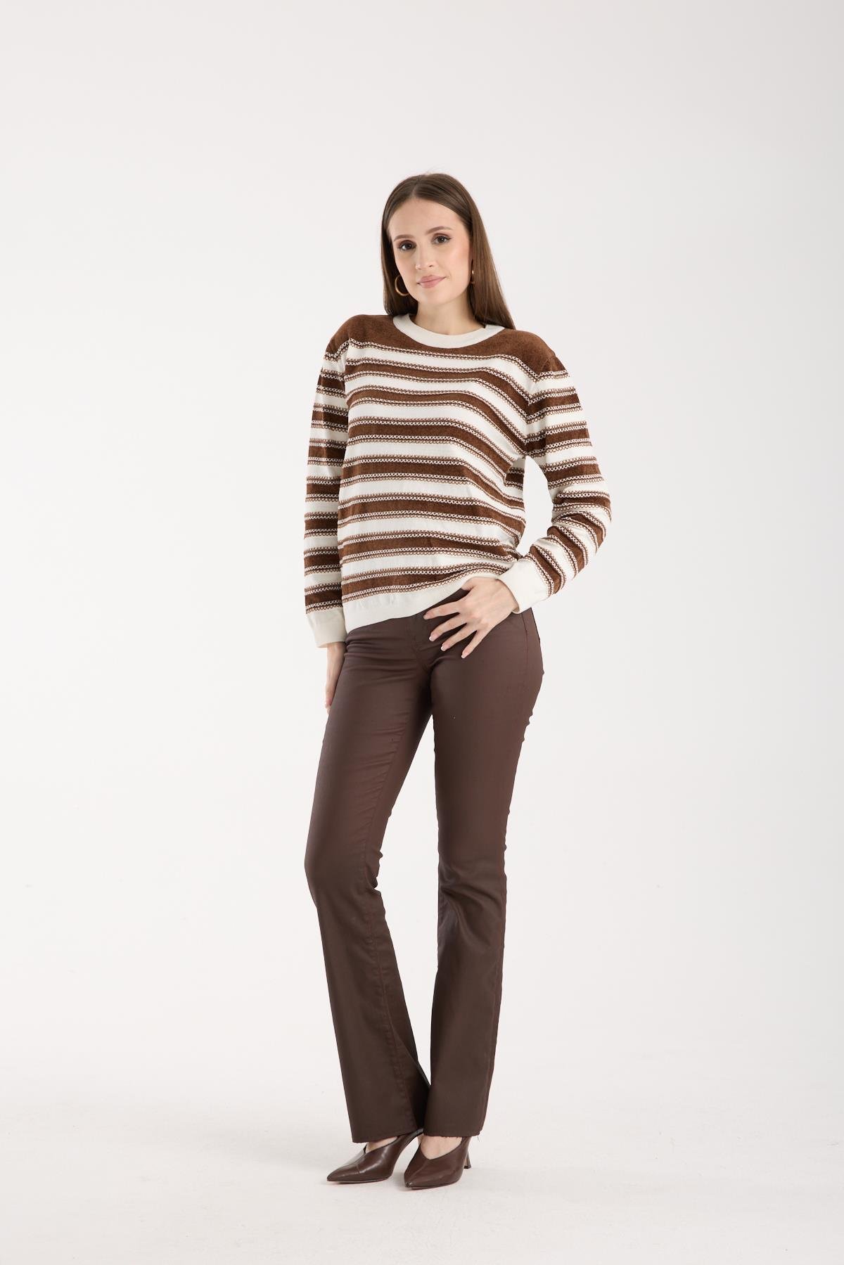 Wholesale Women's Brown-White Chenille Velvet Striped Crew-Neck Knit Blouse 0095W26-9004