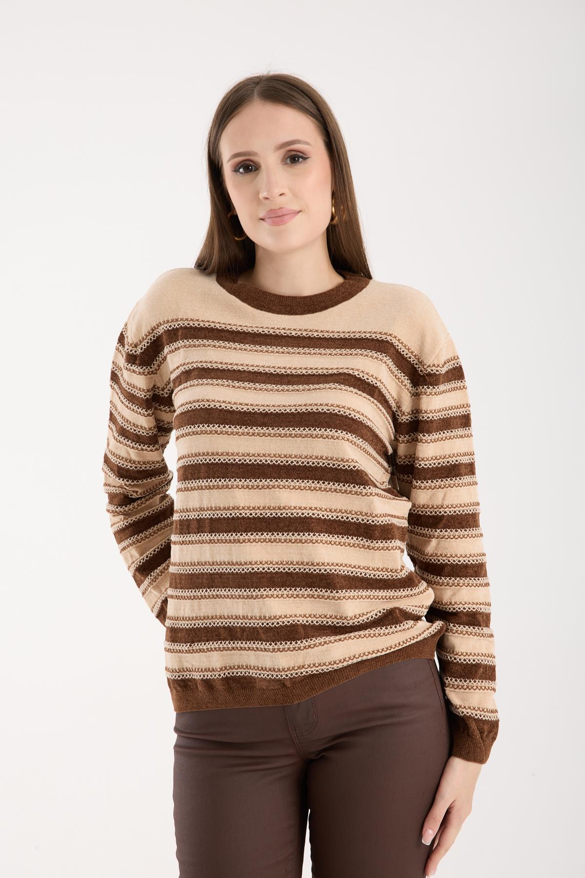 Wholesale Women's Cream-Brown Chenille Velvet Striped Crew-Neck Knit Blouse 0095W26-9004