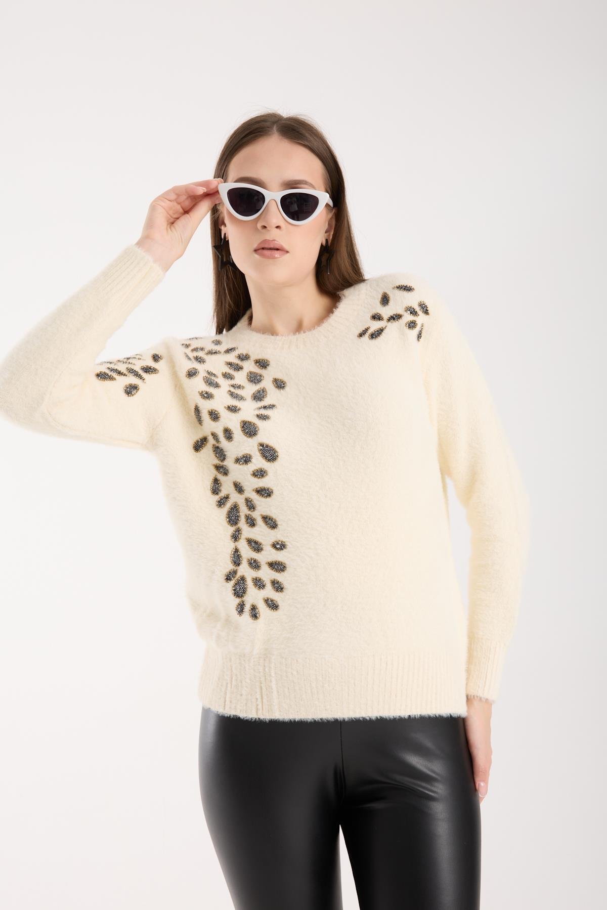 Wholesale Women's Ecru Crew-Neck Knit Sweater with Beaded Embroidery 0095W26-11609