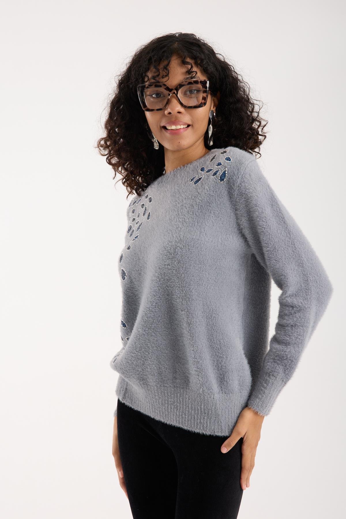Wholesale Women's Gray Crew-Neck Knit Sweater with Beaded Embroidery 0095W26-11609