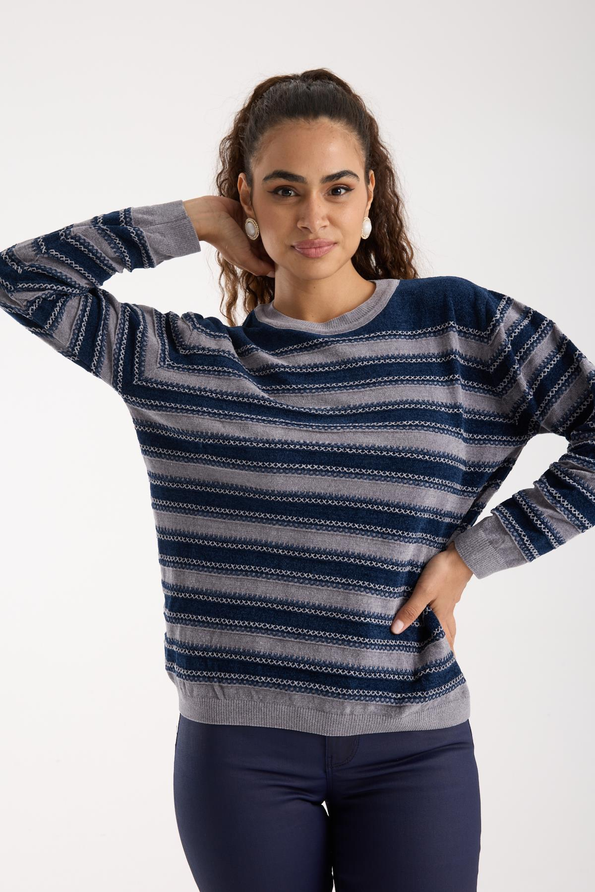 Wholesale Women's Navy-Gray Chenille Velvet Striped Crew-Neck Knit Blouse 0095W26-9004