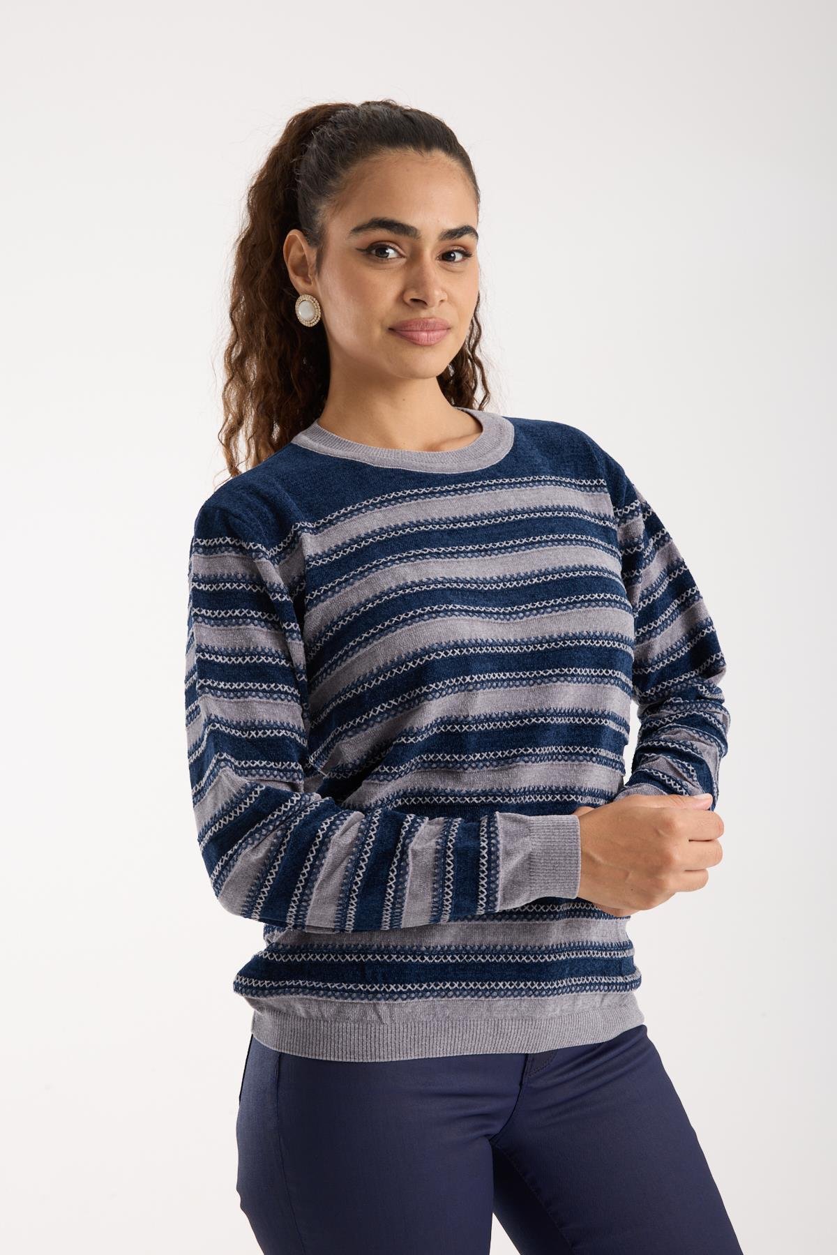 Wholesale Women's Navy-Gray Chenille Velvet Striped Crew-Neck Knit Blouse 0095W26-9004