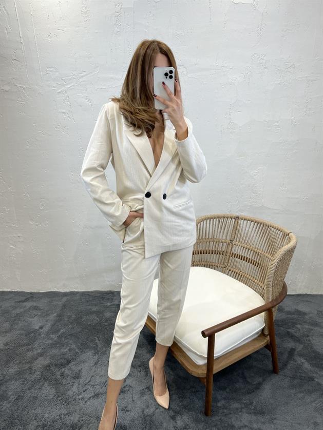 Wholesale Women's Suit Beige