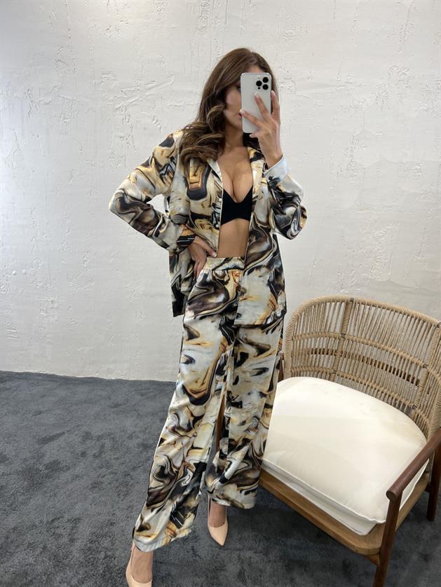 wholesale-womens-suit-prato-20ba12.jpg