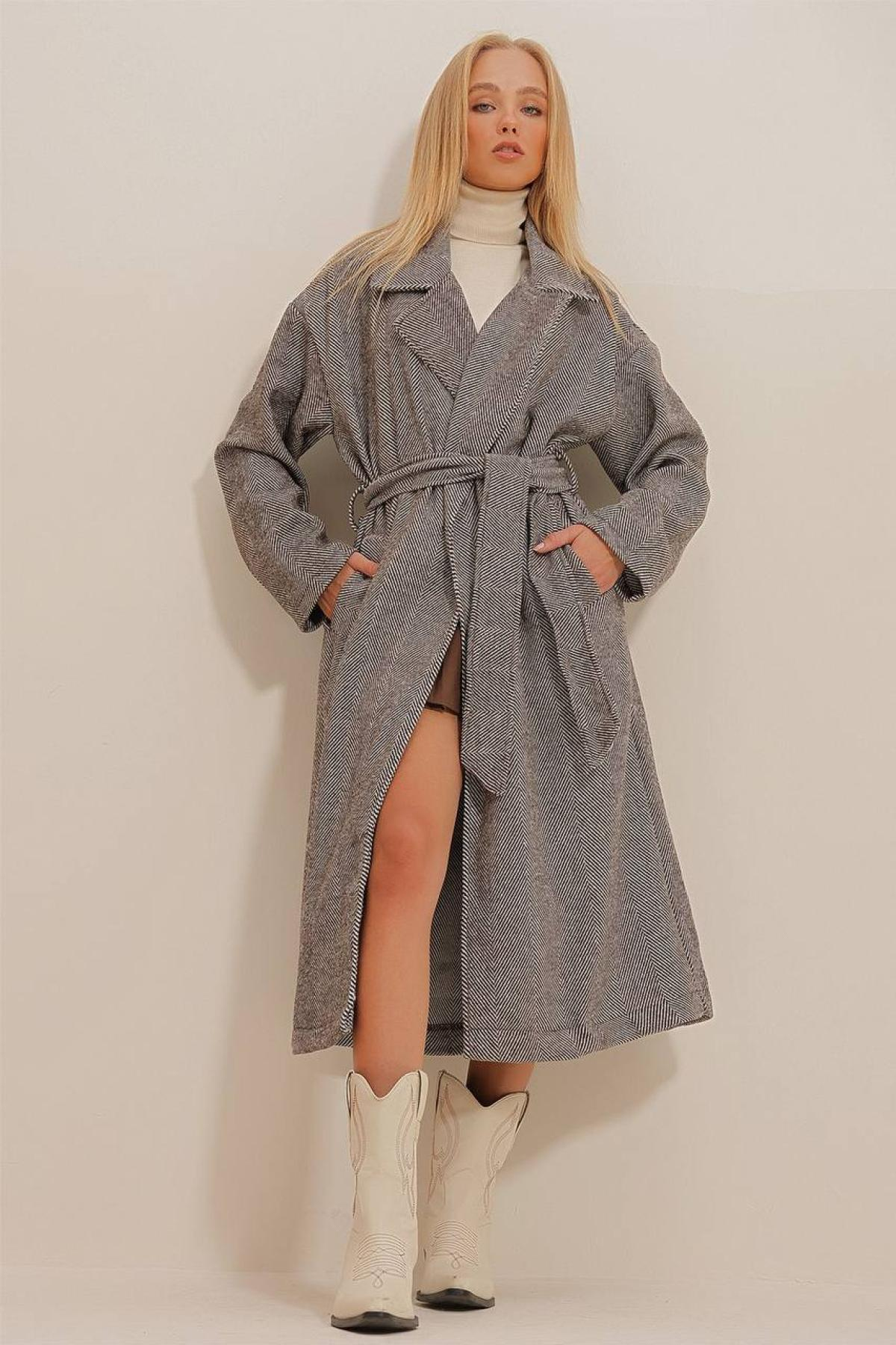 Women coat wholesale Gray color 699610