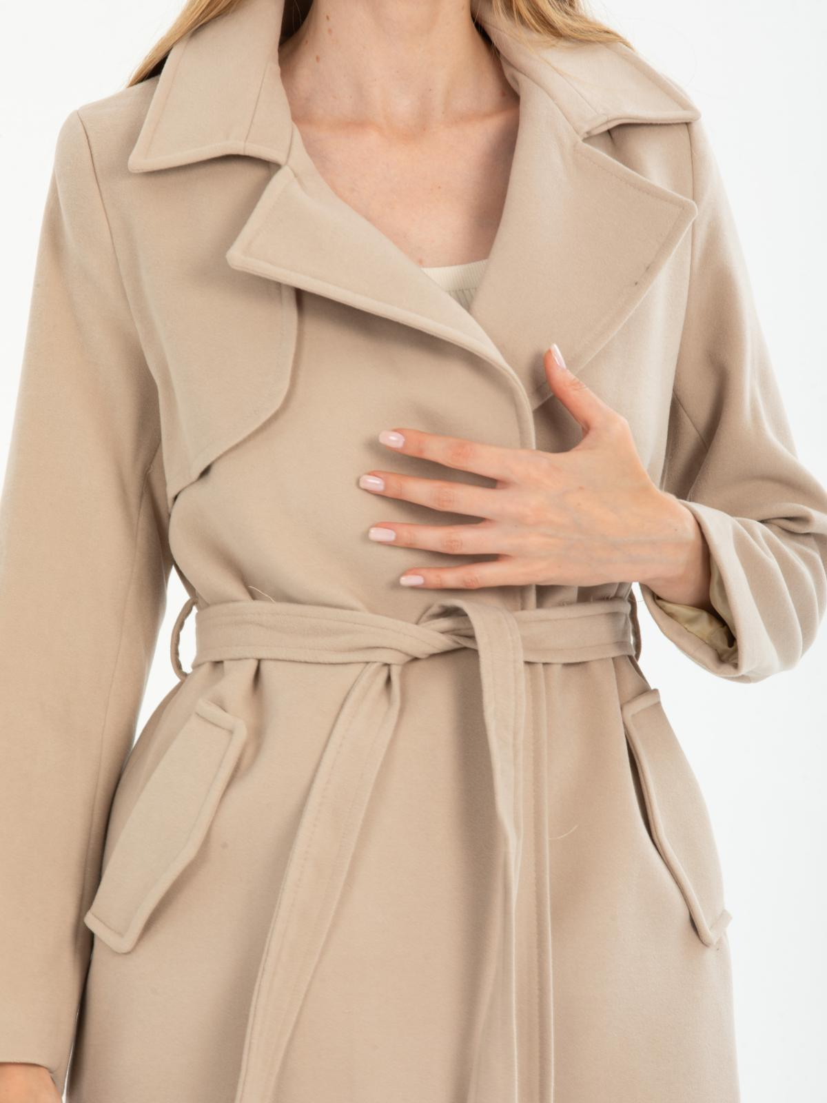 Women coat with belt wholesale Beige color 670487