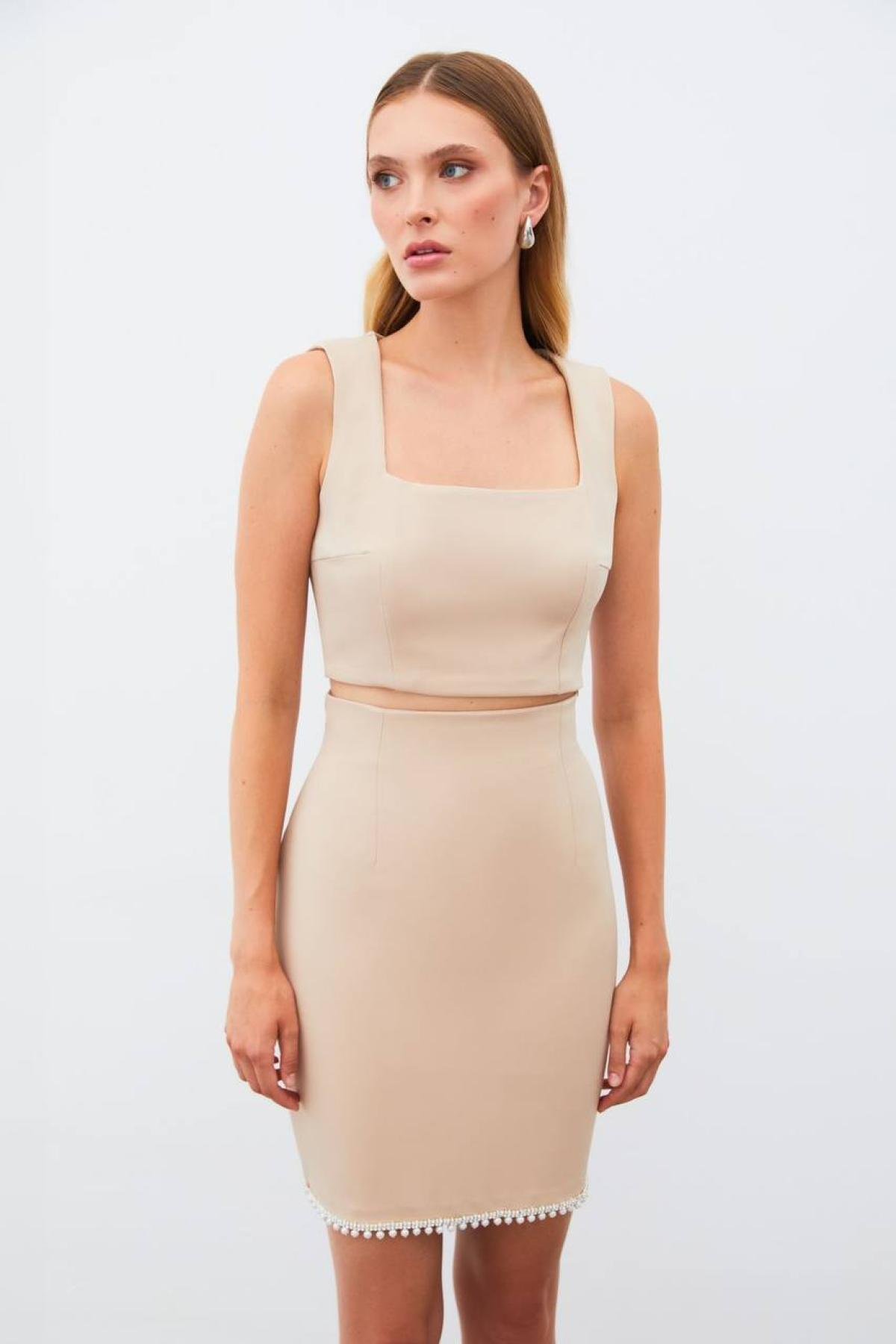Women crop wholesale Beige color 703449