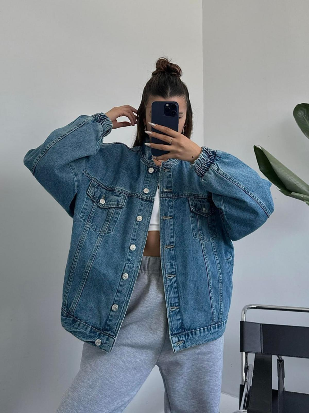 Women denim jacket wholesale Blue color 673679