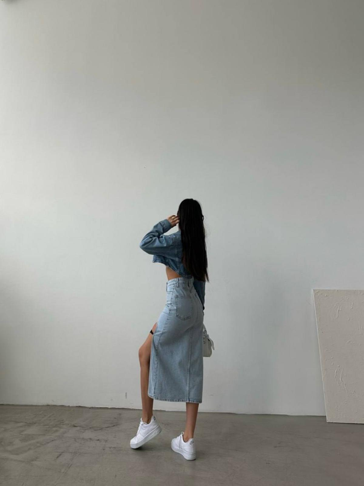 Women denim midi skirt with belt accessories wholesale Light Blue color
