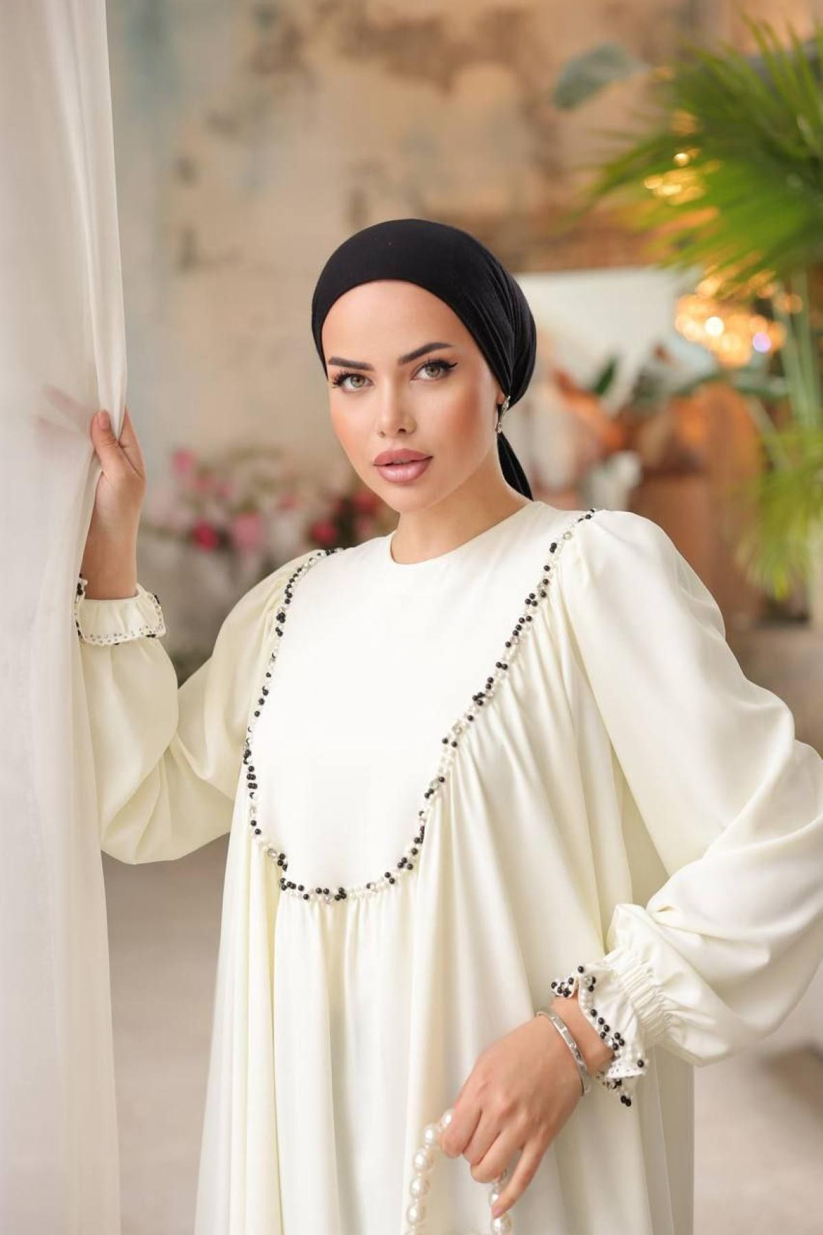 Women hijab maxi dress wholesale White color 697475
