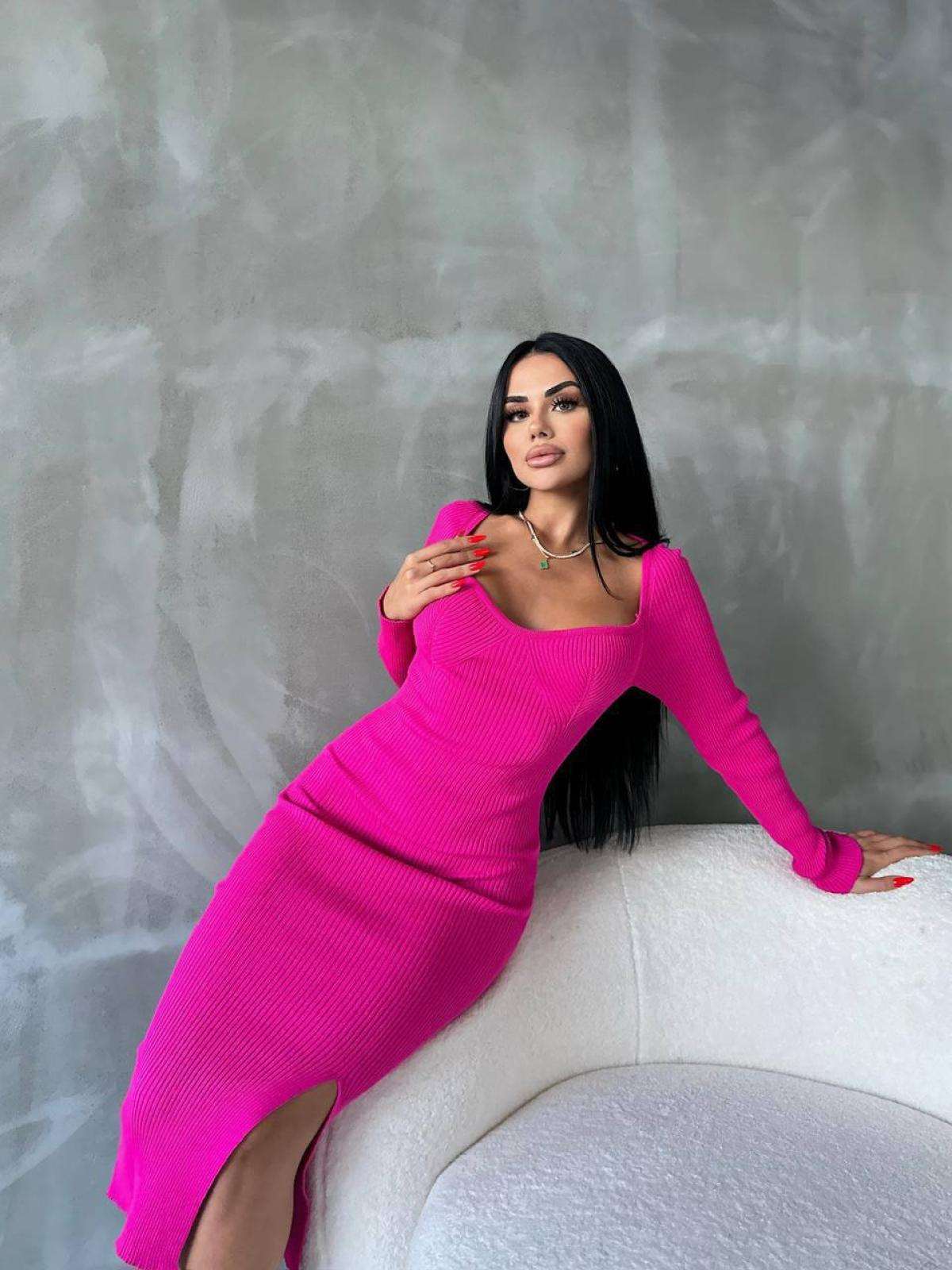 Women long-sleeve heart-neck midi dress wholesale Fuchsia color
