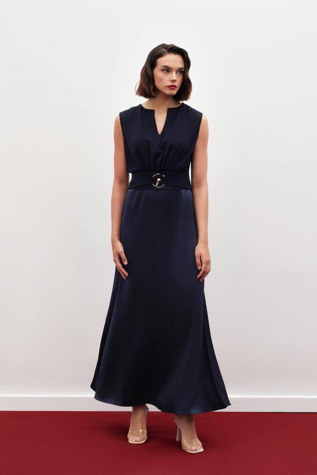Women maxi skirt wholesale Navy color 700778