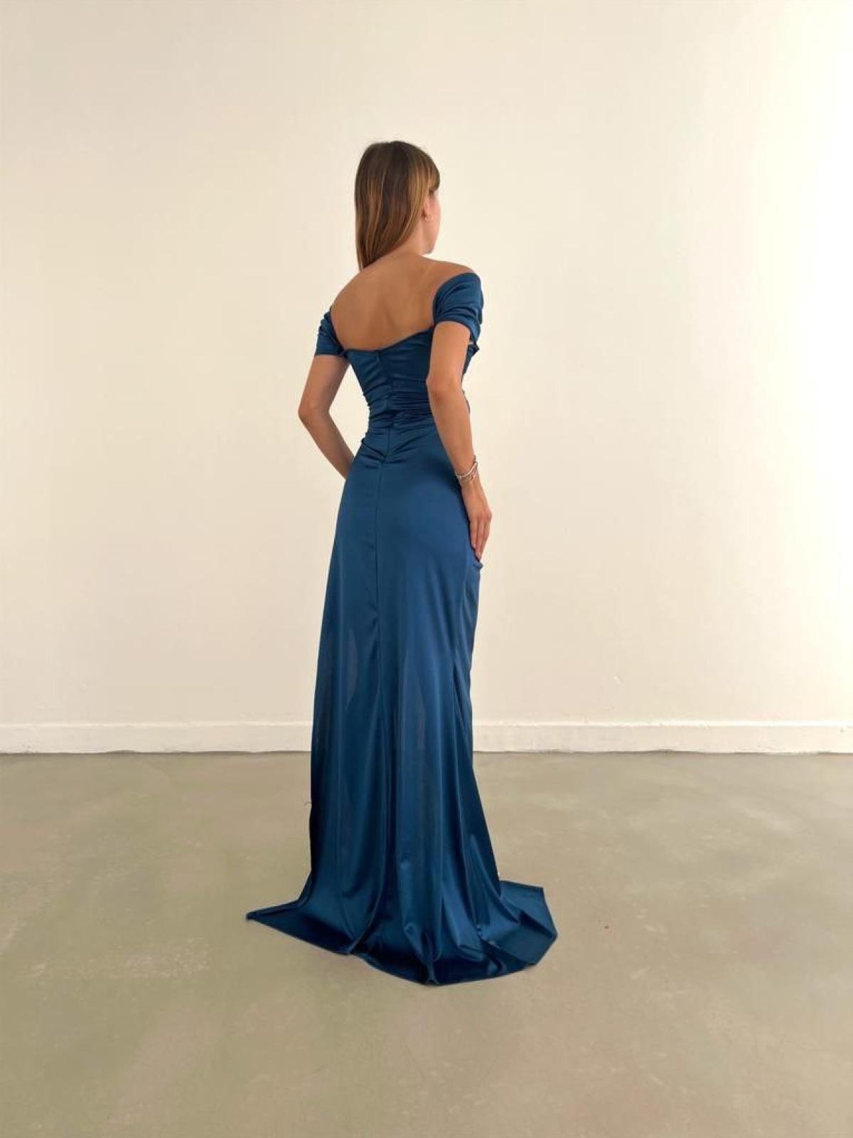 Women off-the-shoulder evening dress wholesale Azure Blue color 668807