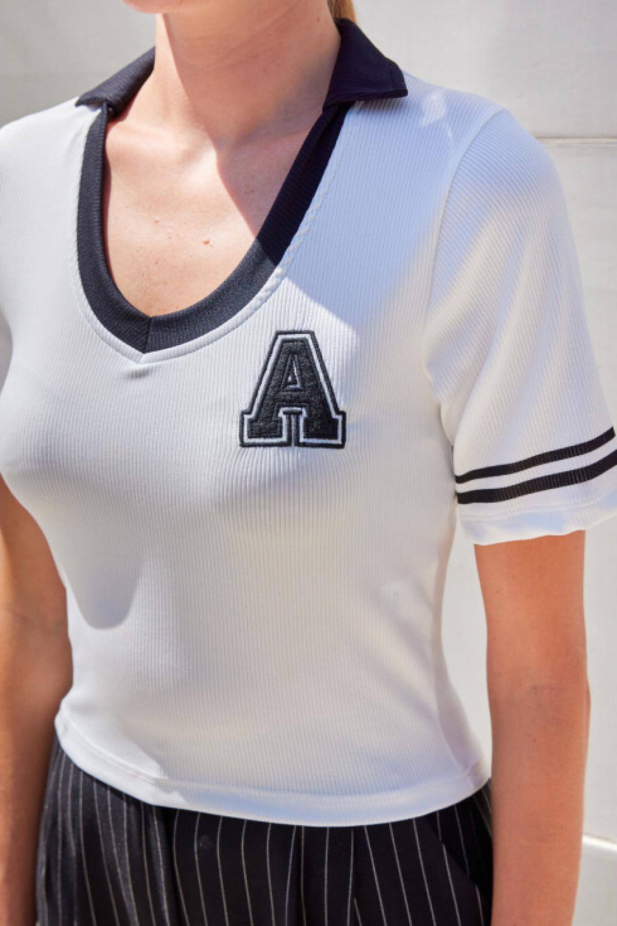 Women ribbed polo shirt wholesale White color 695929