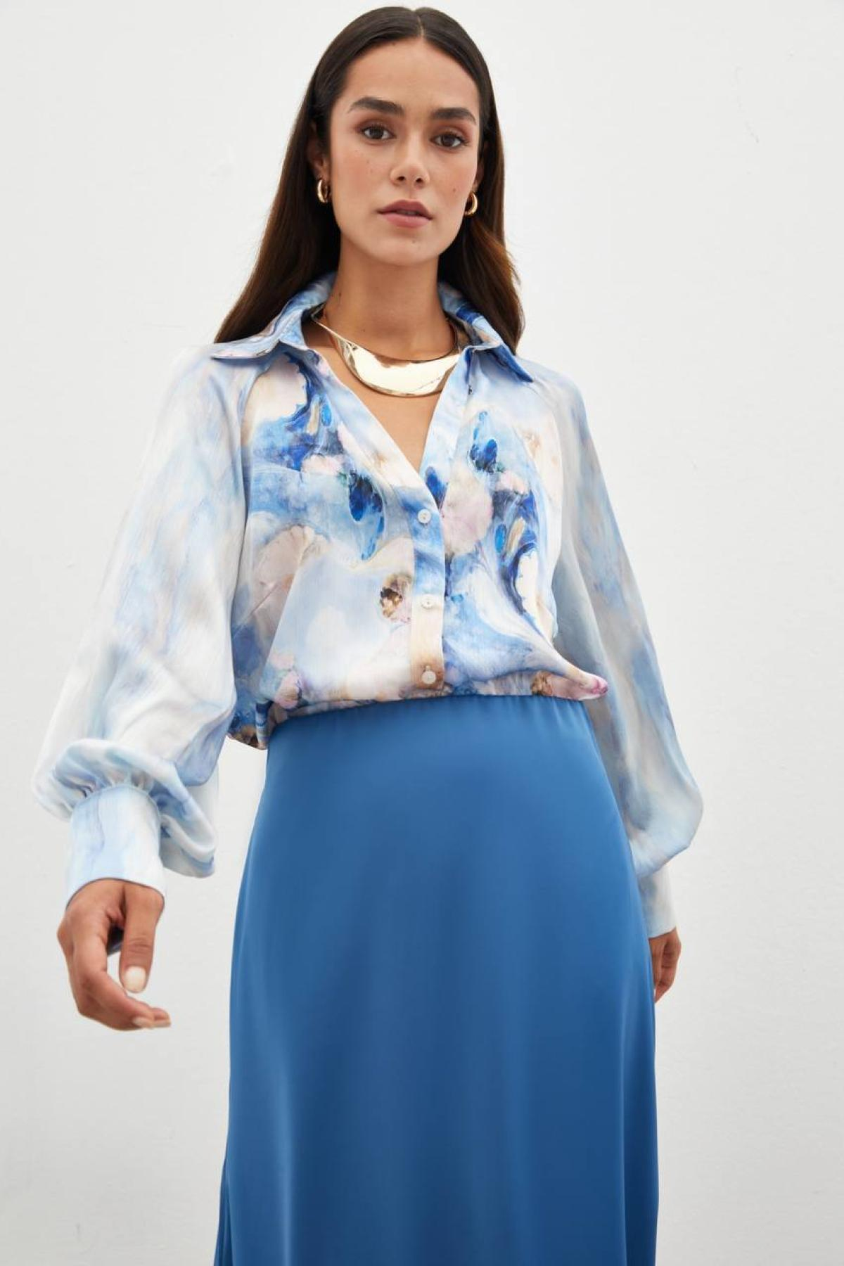 Women shirt wholesale Blue color 700948