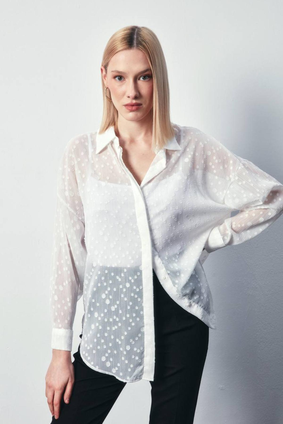 Women shirt wholesale White color 700076
