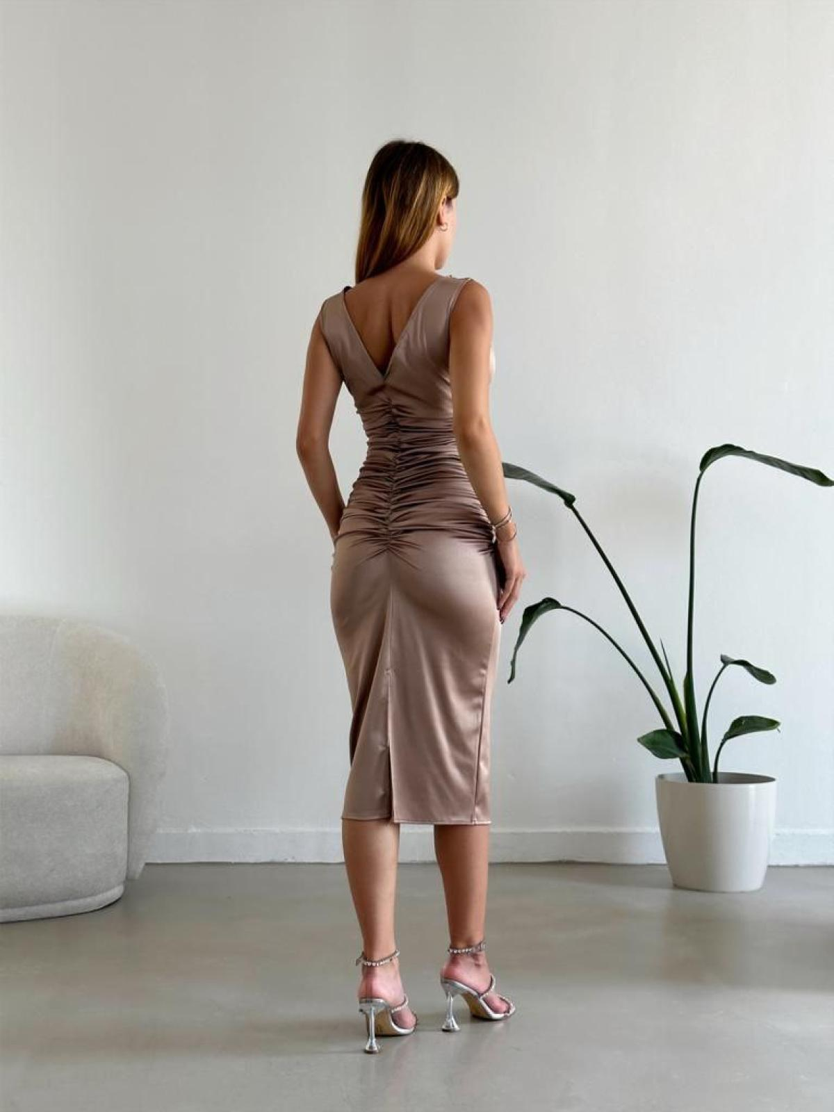 Women sleeveless midi dress wholesale Beige color 668818
