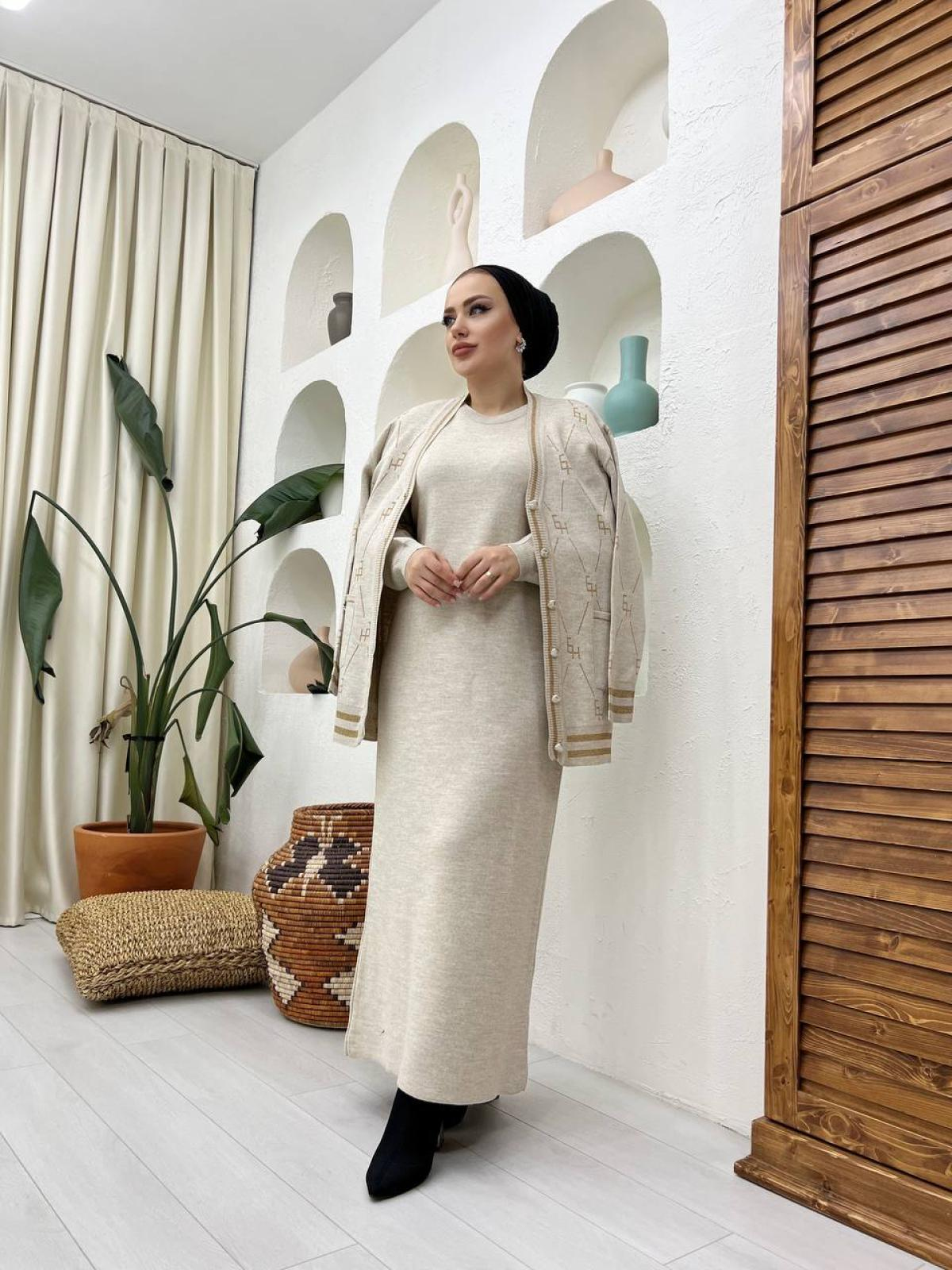 Women tricot cardigan and maxi dress set wholesale Cream color 677476
