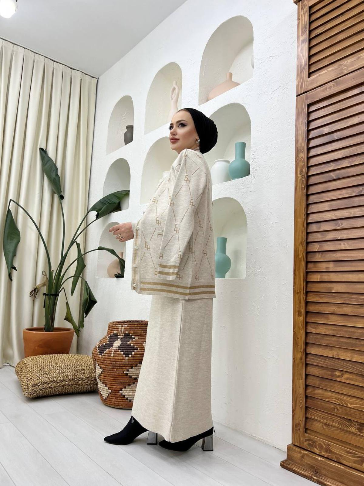 Women tricot cardigan and maxi dress set wholesale Cream color 677476