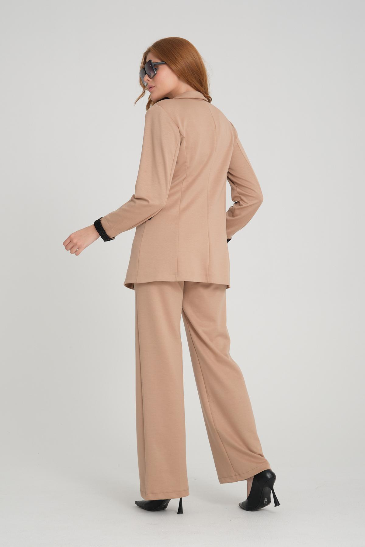 Women two-piece suit wholesale Beige color 698901