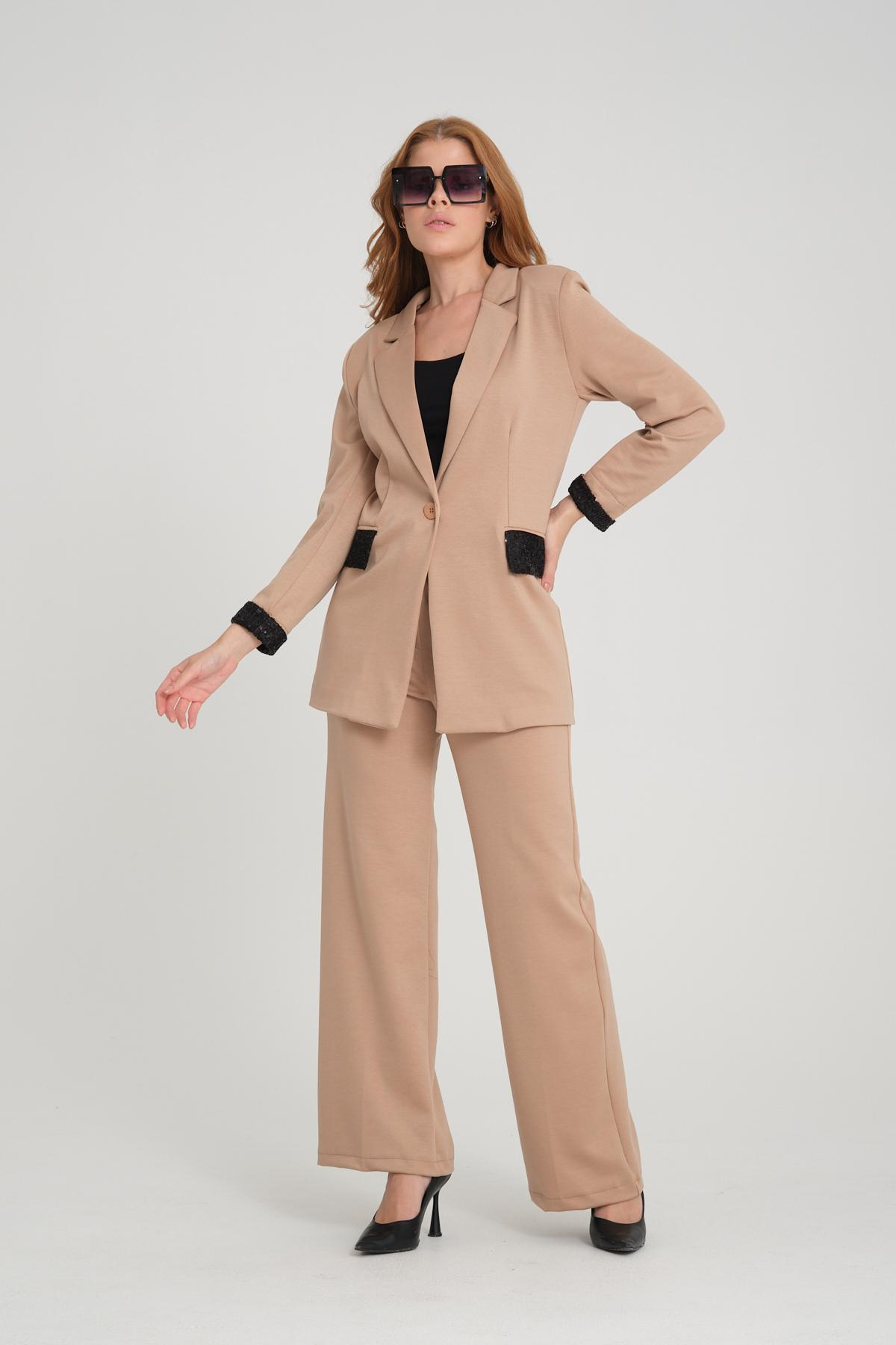 Women two-piece suit wholesale Beige color 698901