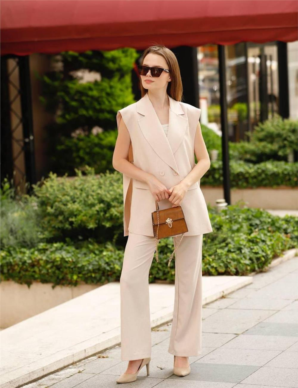 Women vest and pants suit wholesale Beige color