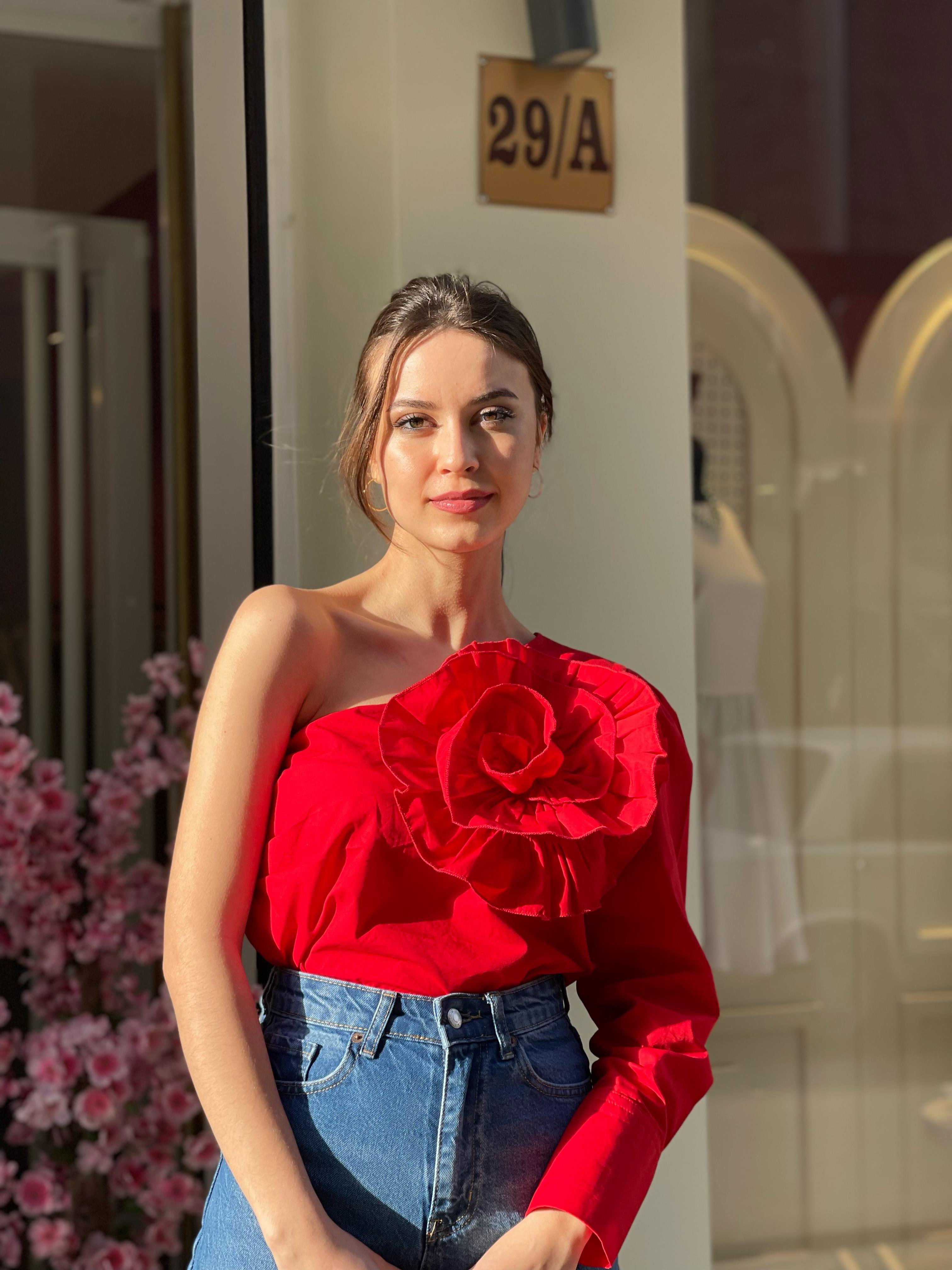 Premium Seri Tek Kol Gül Desenli Gömlek Bluz - Kırmızı