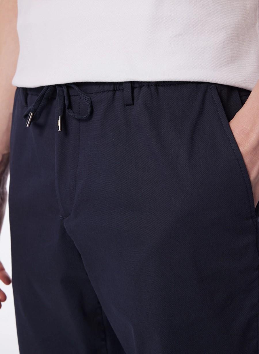 Beli Lastikli Arkası Tek Cep Fermuarlı Slim Fit Erkek Pantolon