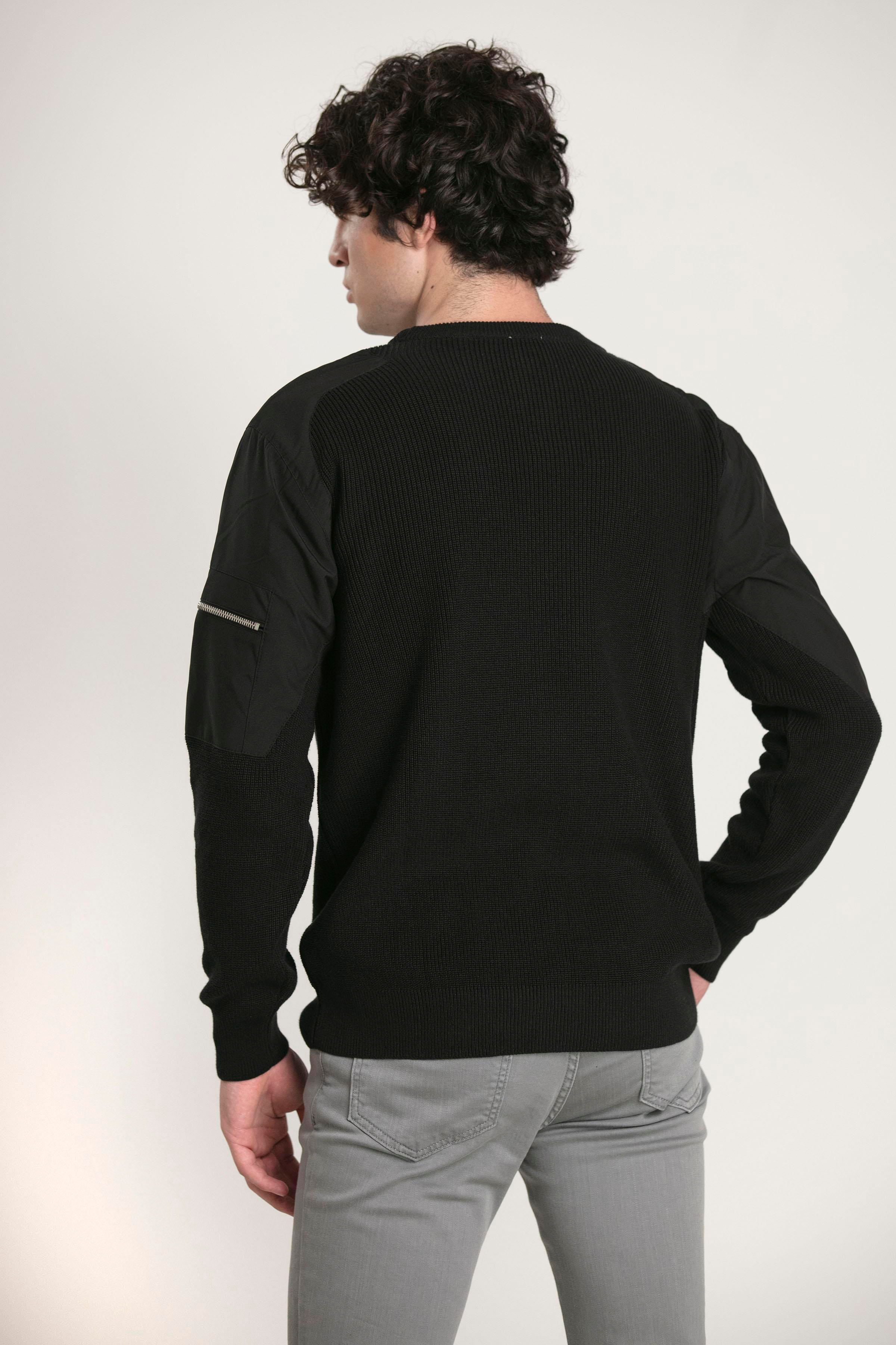 Teknik Kumaş Garnili Fermuar Detaylı Kazak