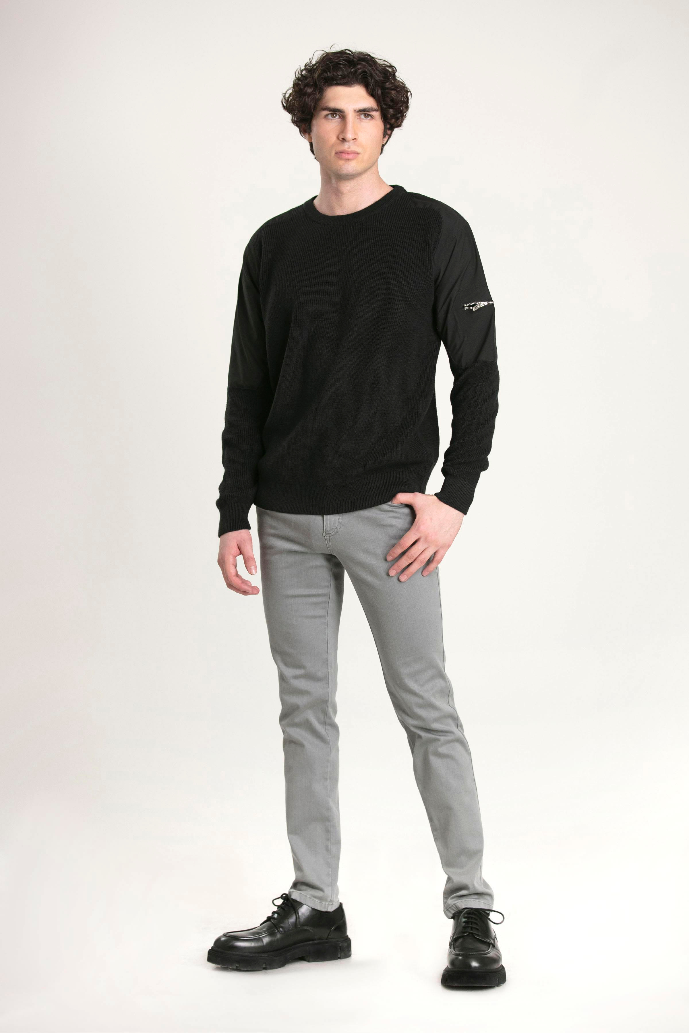 Teknik Kumaş Garnili Fermuar Detaylı Kazak