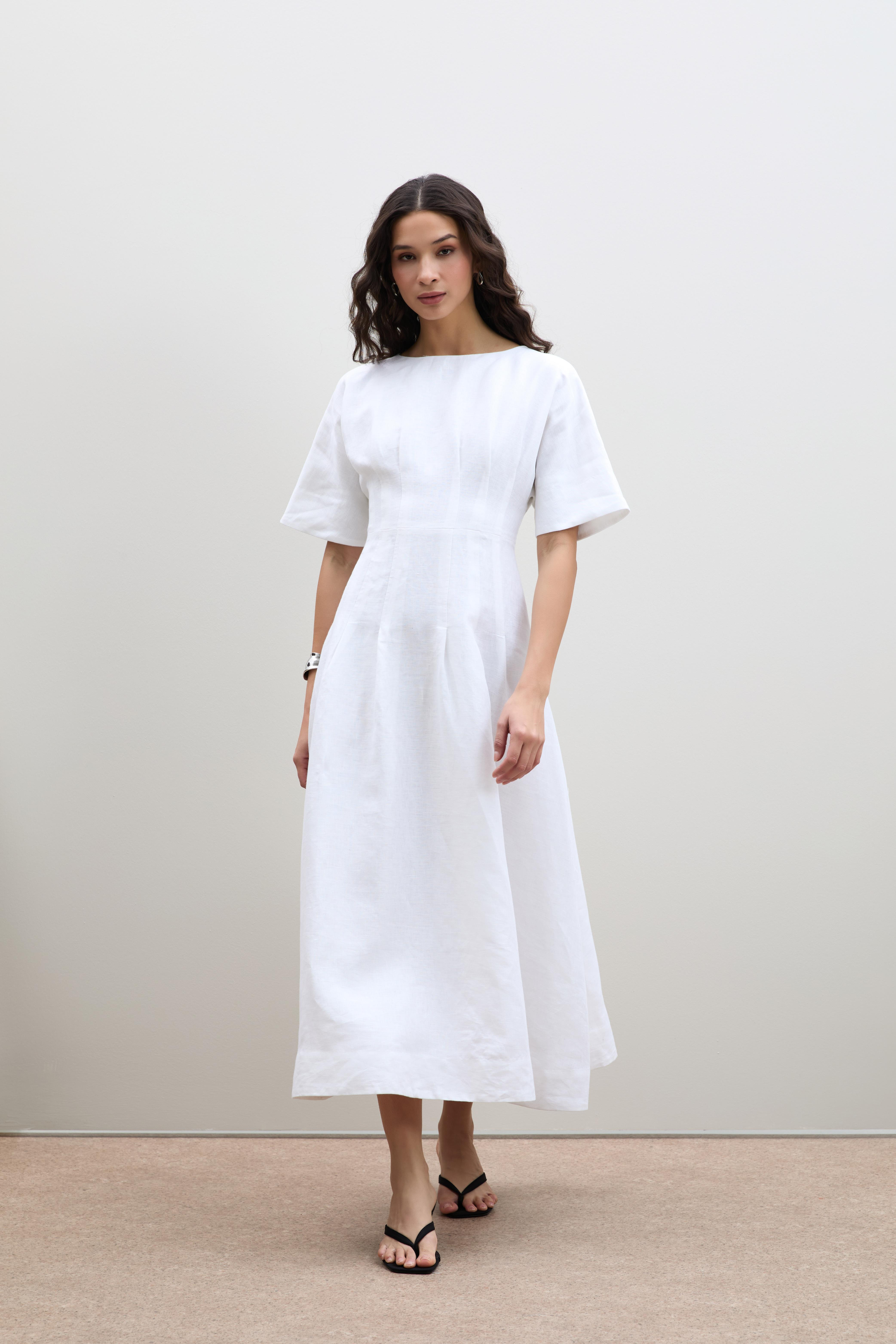 %100 Keten Pili Detaylı Elbise