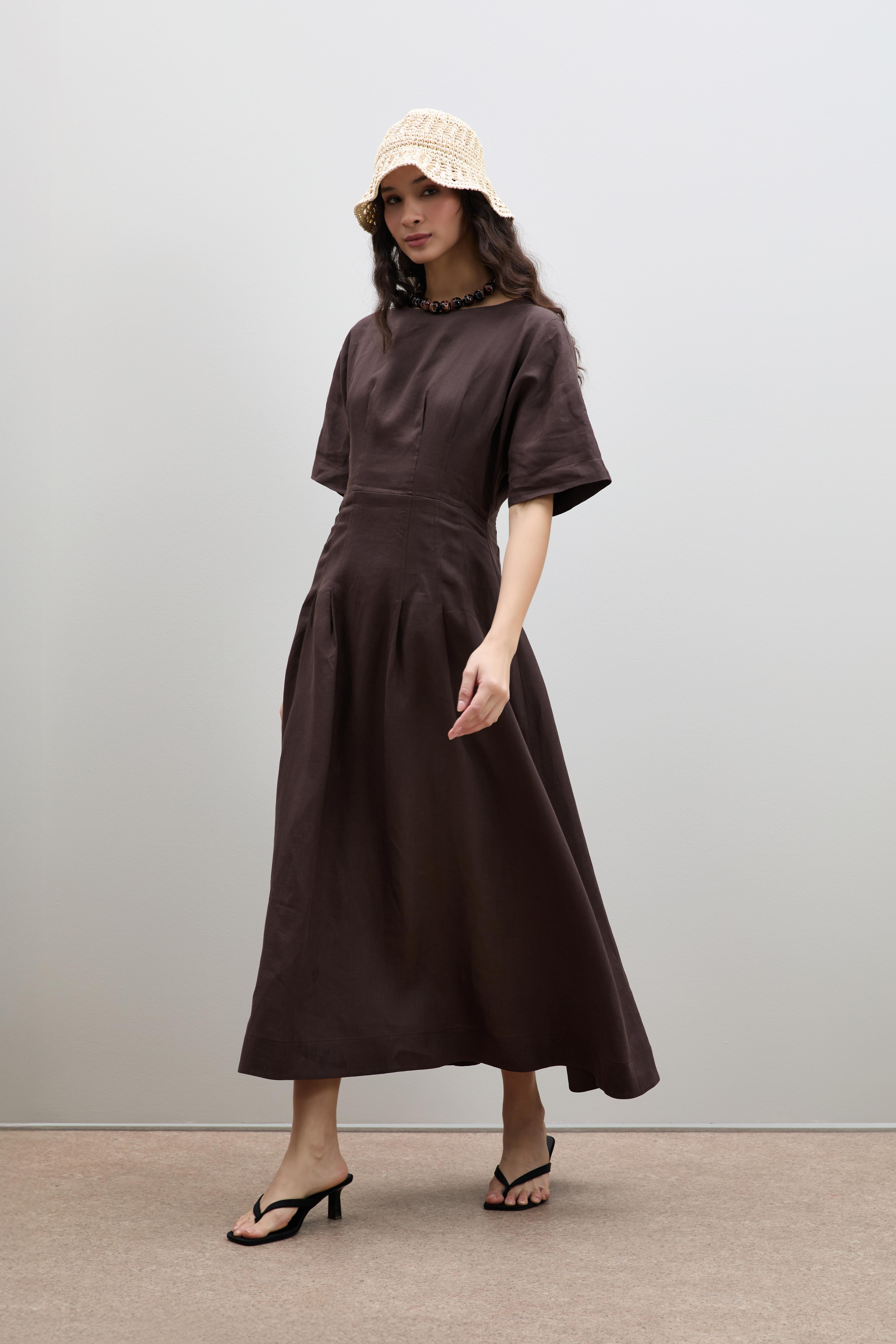 %100 Keten Pili Detaylı Elbise