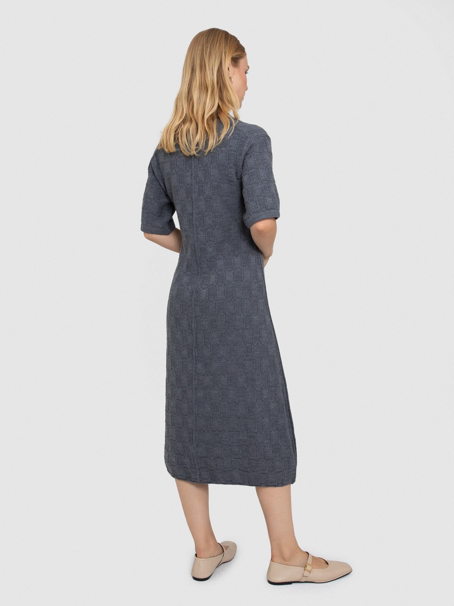 %100 Yün Polo Yaka Dokulu Elbise