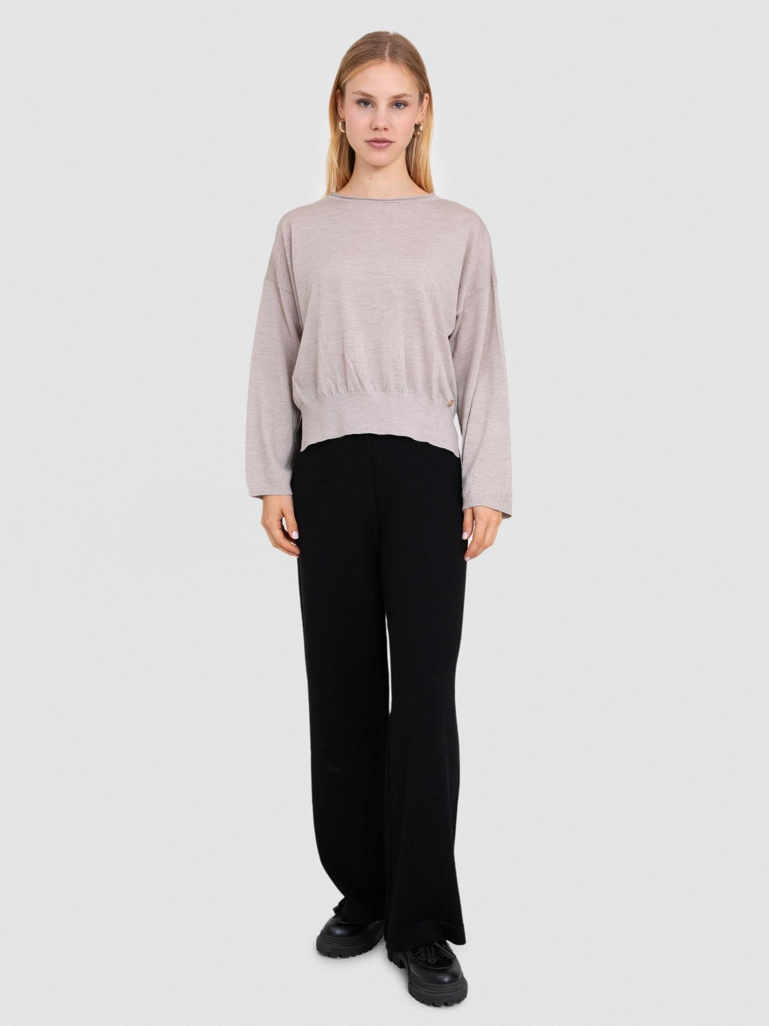 %100 Yün Yuvarlak Yaka Kazak