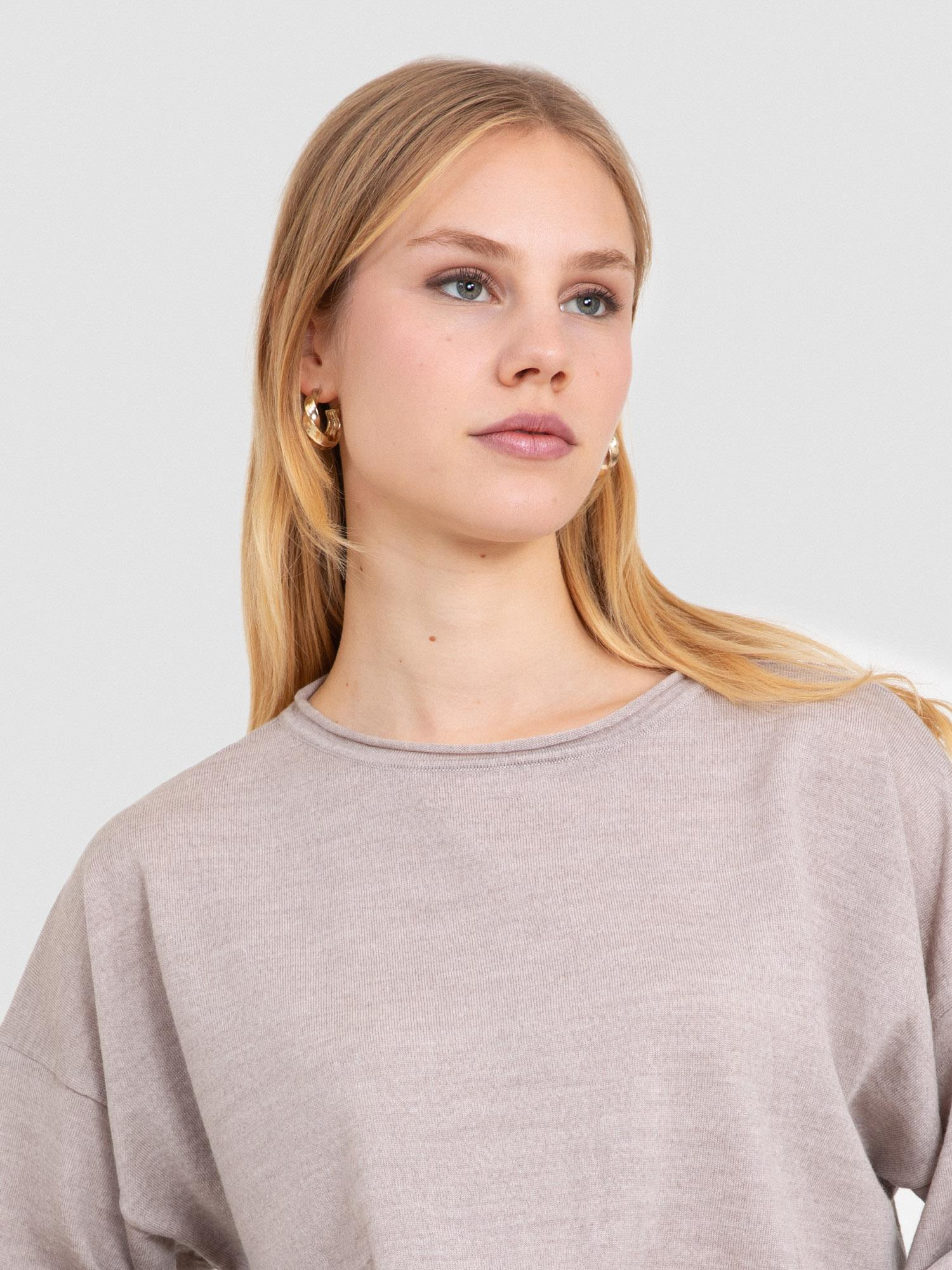 %100 Yün Yuvarlak Yaka Kazak