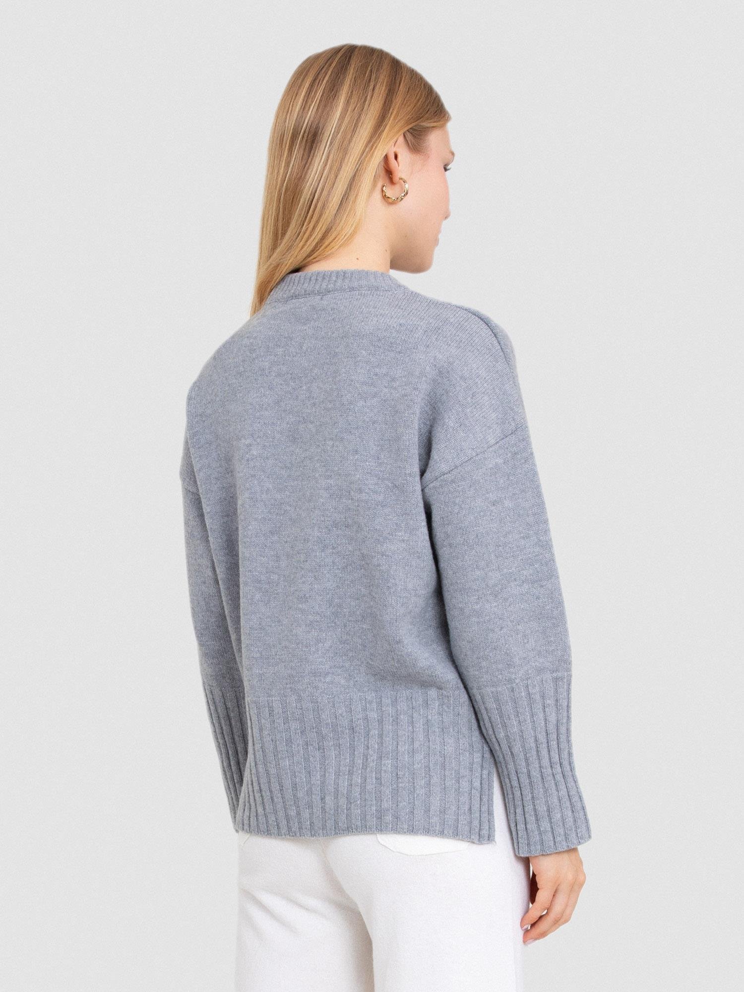 %100 Yün Yuvarlak Yaka Kazak