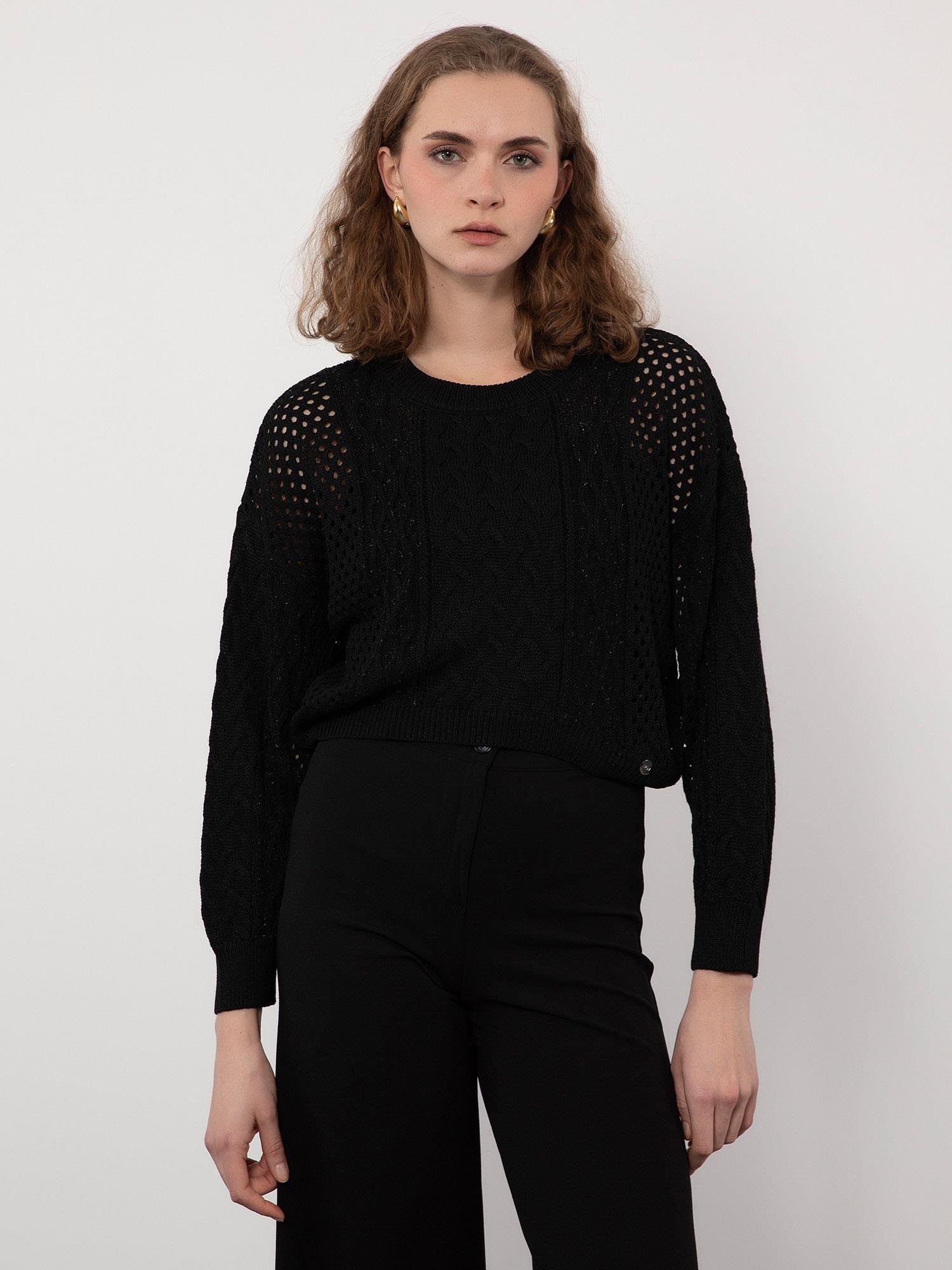 Ajurlu Metalik İp Detaylı Kazak