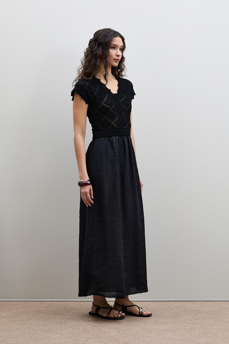 Льняное Миди-Платье С Ажурными Деталями