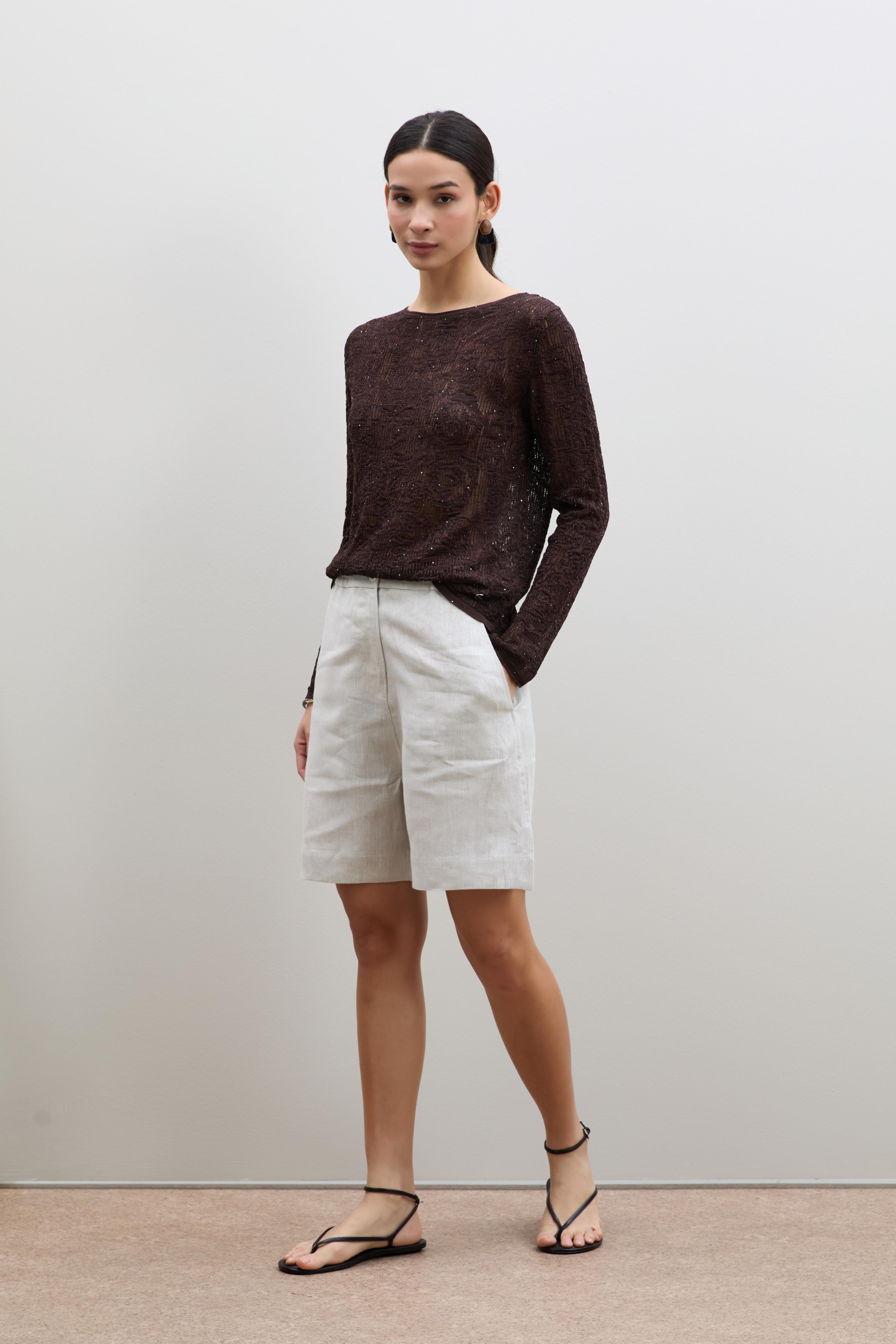 Ажурный свитер с мини-пайетками и круглым вырезом