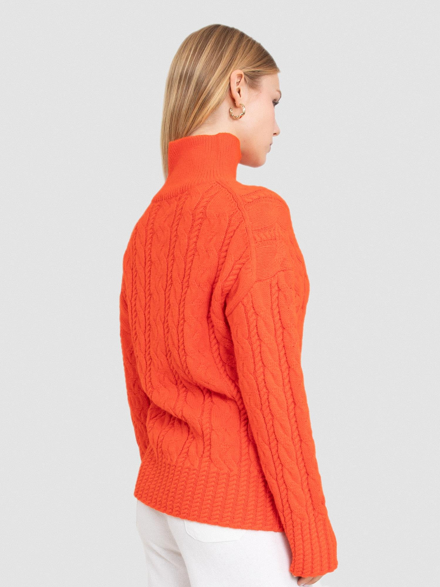 Alpaka Karışımlı Kablo Örgü Dik Yaka Kazak