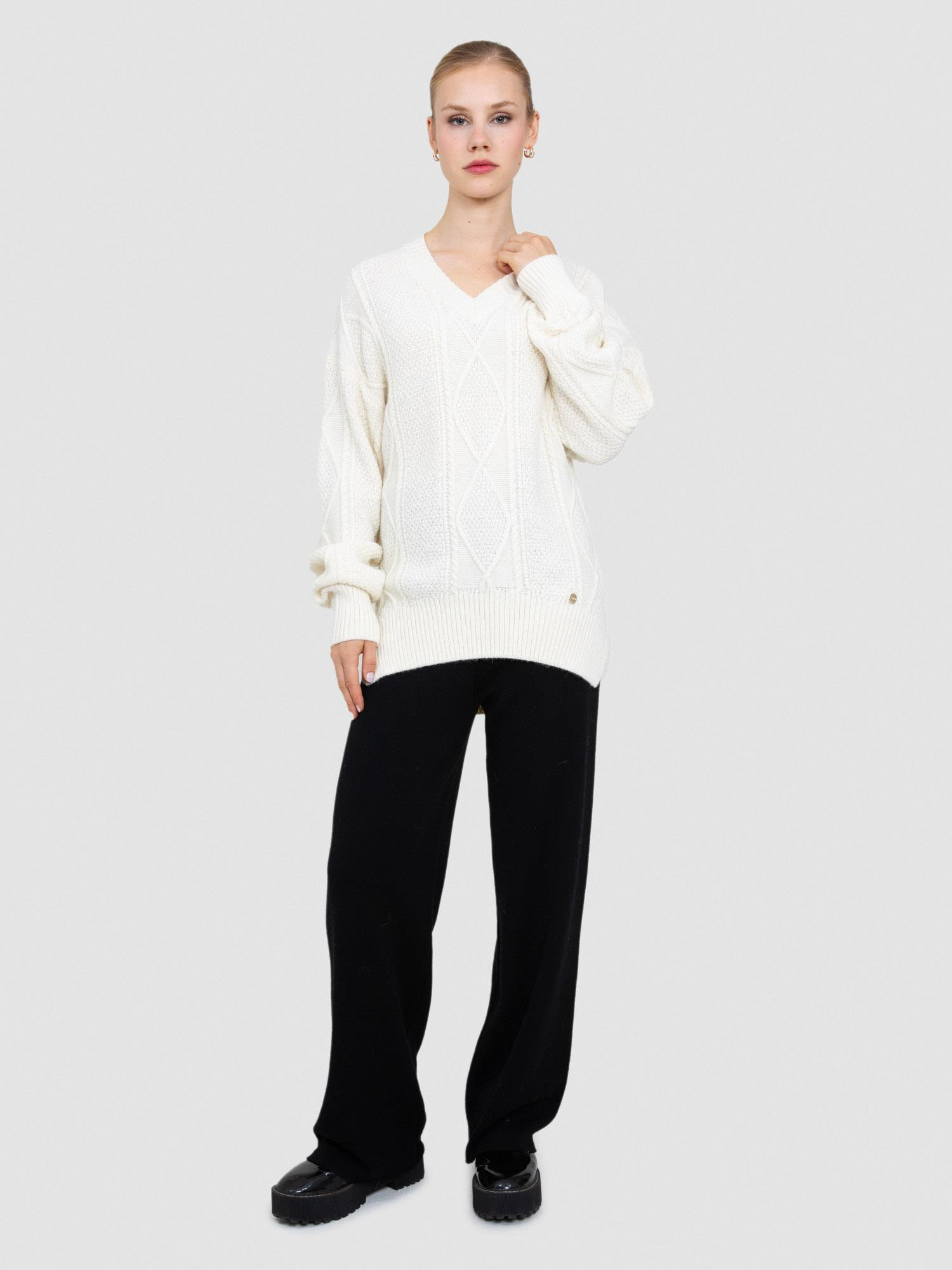 Alpaka Karışımlı V Yaka Kazak