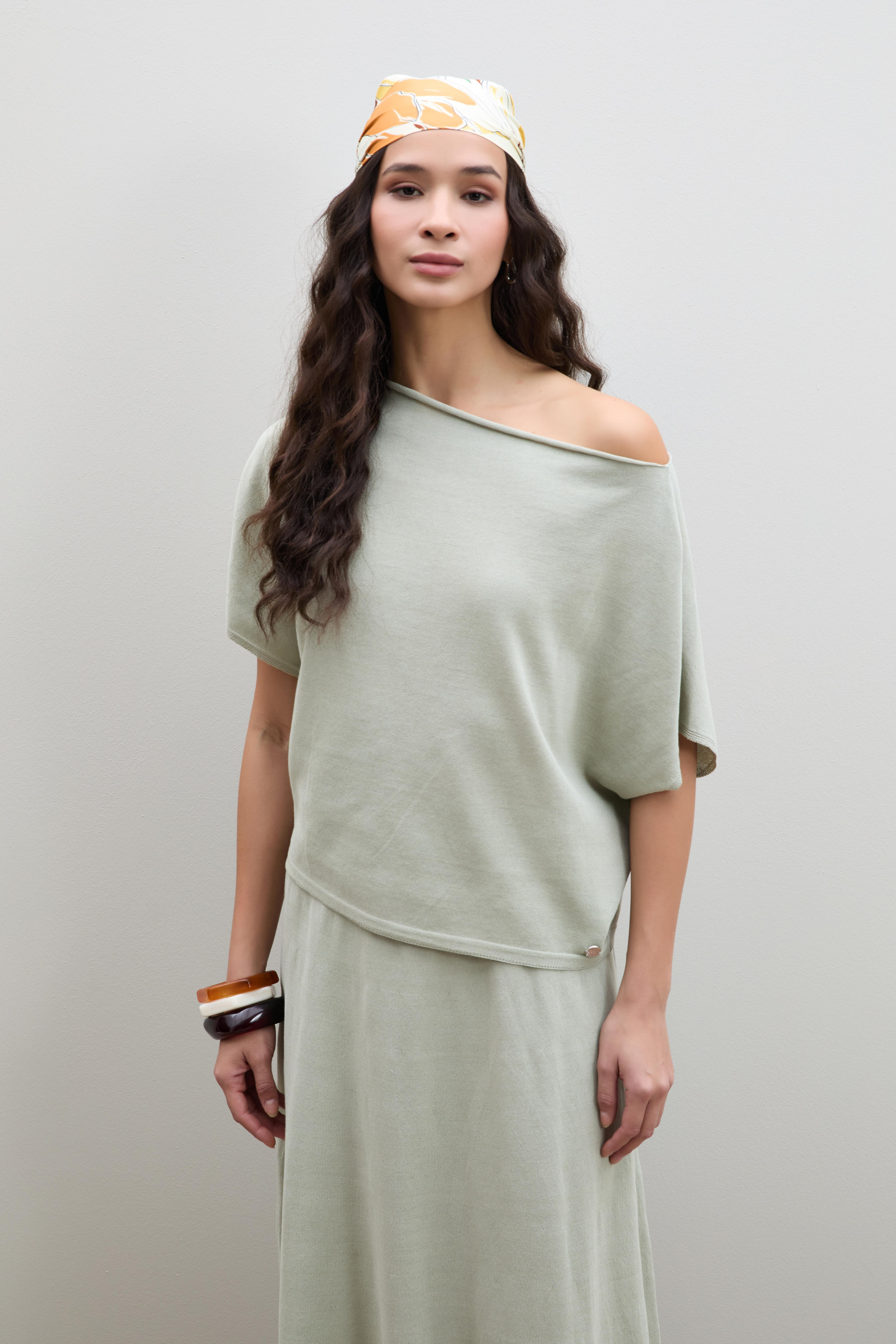 Asimetrik Yaka Organik Pamuk Karışımlı  Kazak