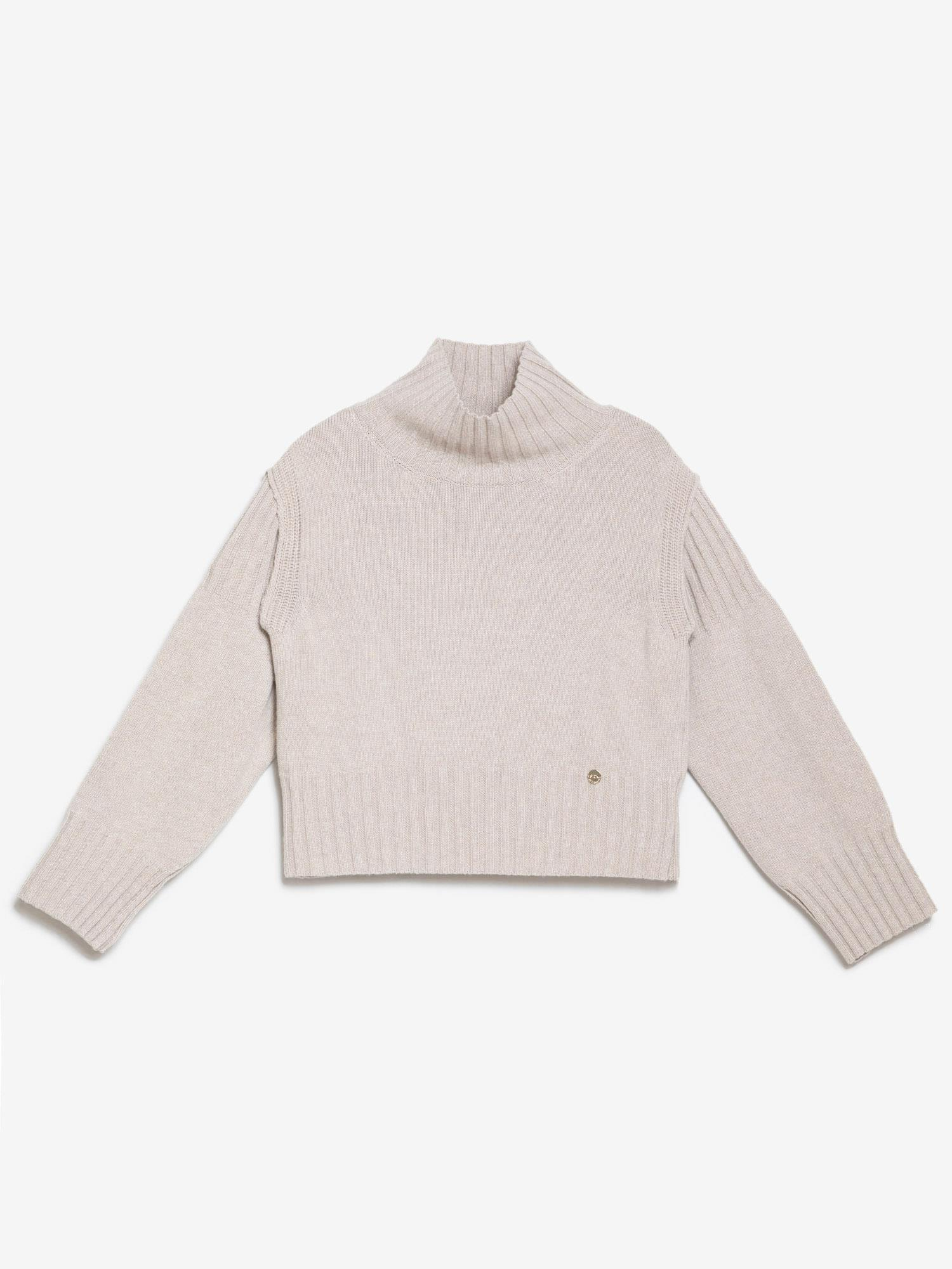 Dik Yakalı Örgü Oyunlu Kazak