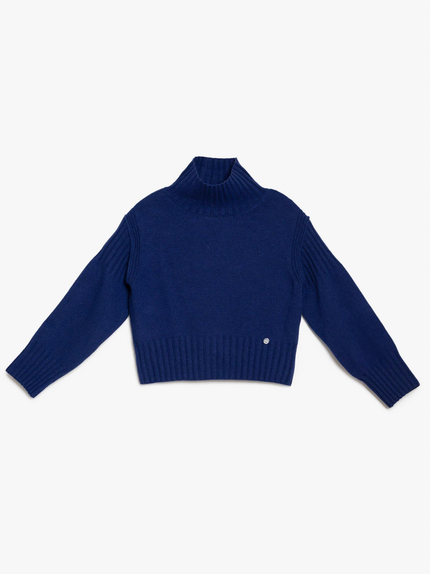 Dik Yakalı Örgü Oyunlu Kazak