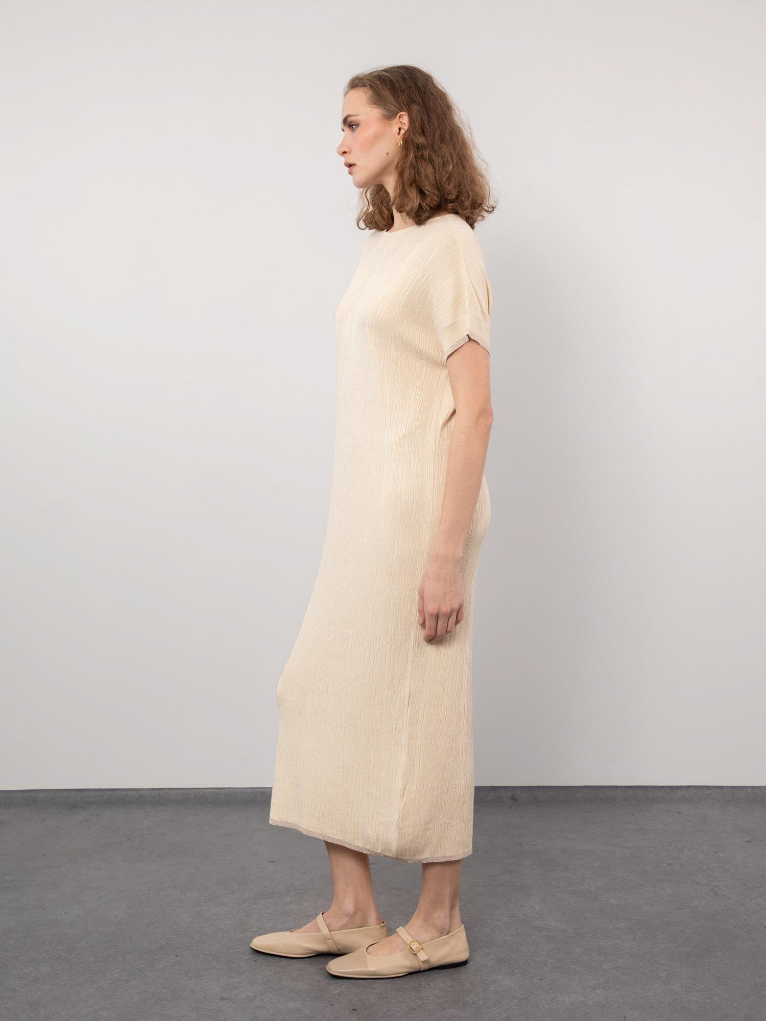 Dokulu Sırt Detaylı Metalik İp Oyunlu Elbise