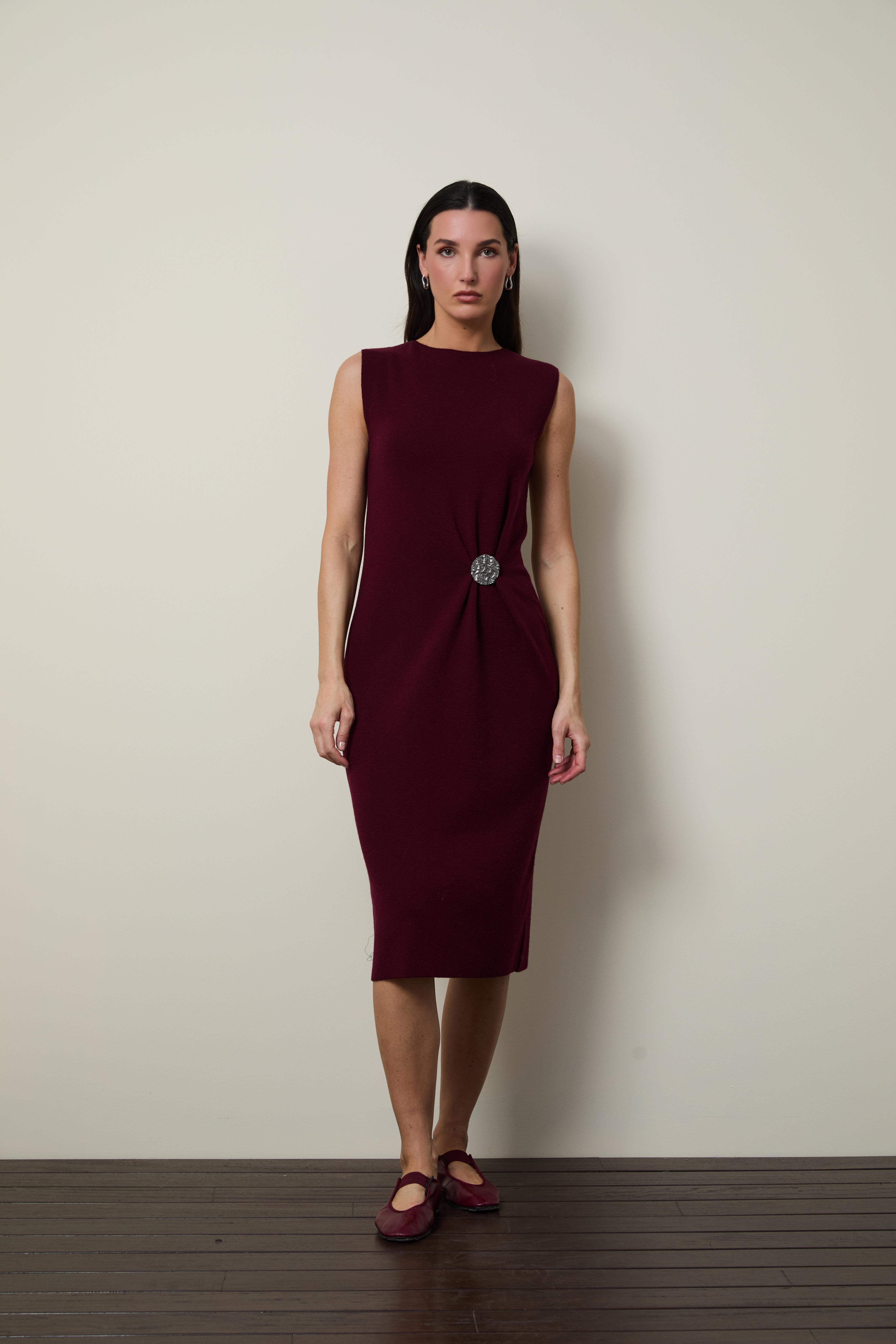 Kaşmir Karışımlı Broş Detaylı Midi Elbise