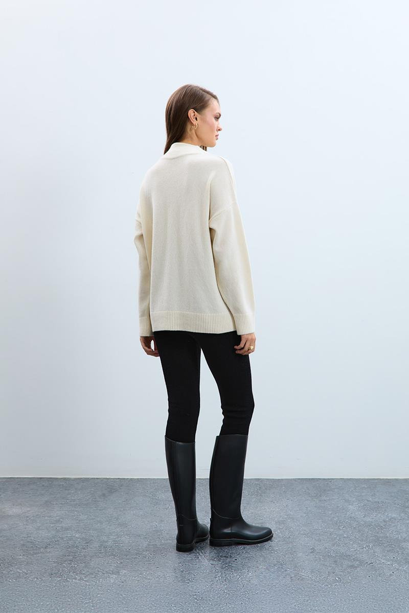 Свитер с воротником-гольф из смеси кашемира и шерсти