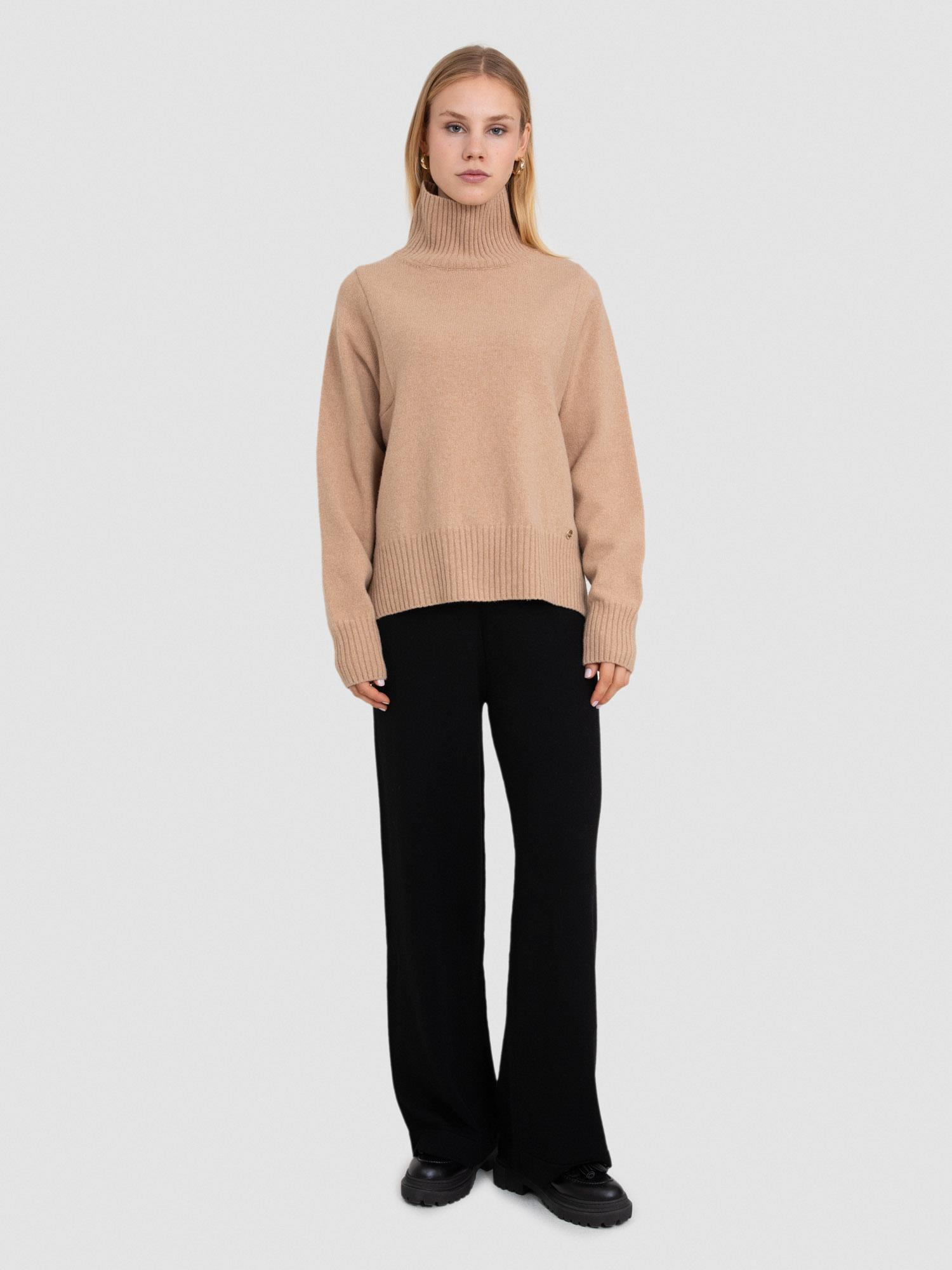 Kaşmir ve Yün Karışımlı Dik Yaka Kazak