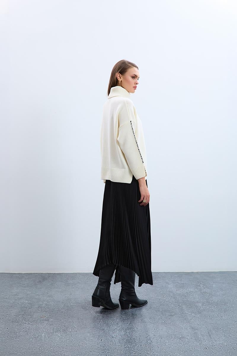 Свитер с воротником-гольф и деталями на рукавах из смеси кашемира и шерсти